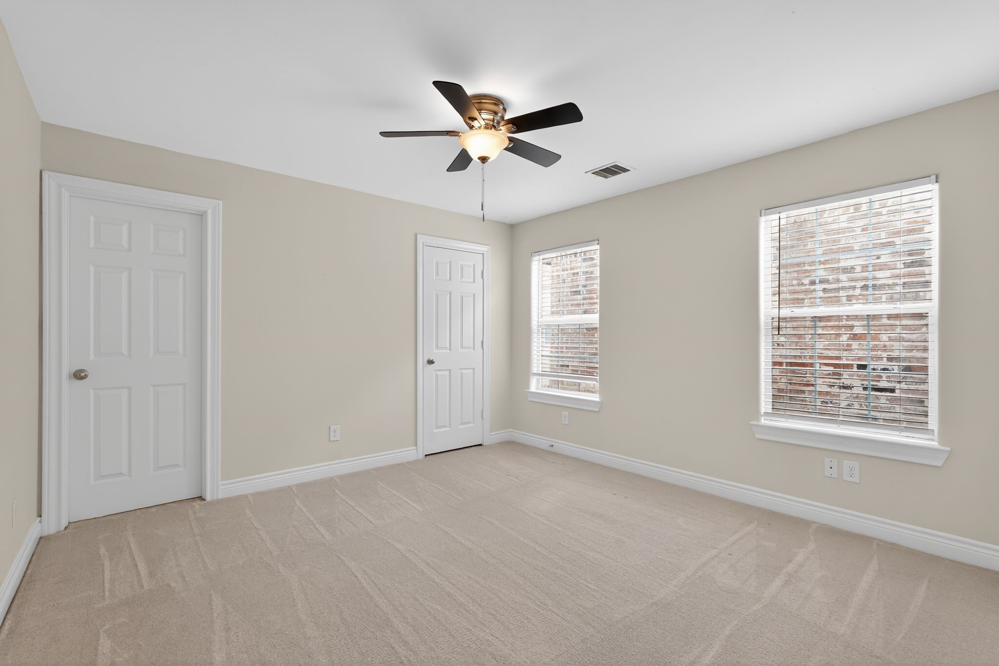 2605 Cheshire Oaks Drive Property Photo 22