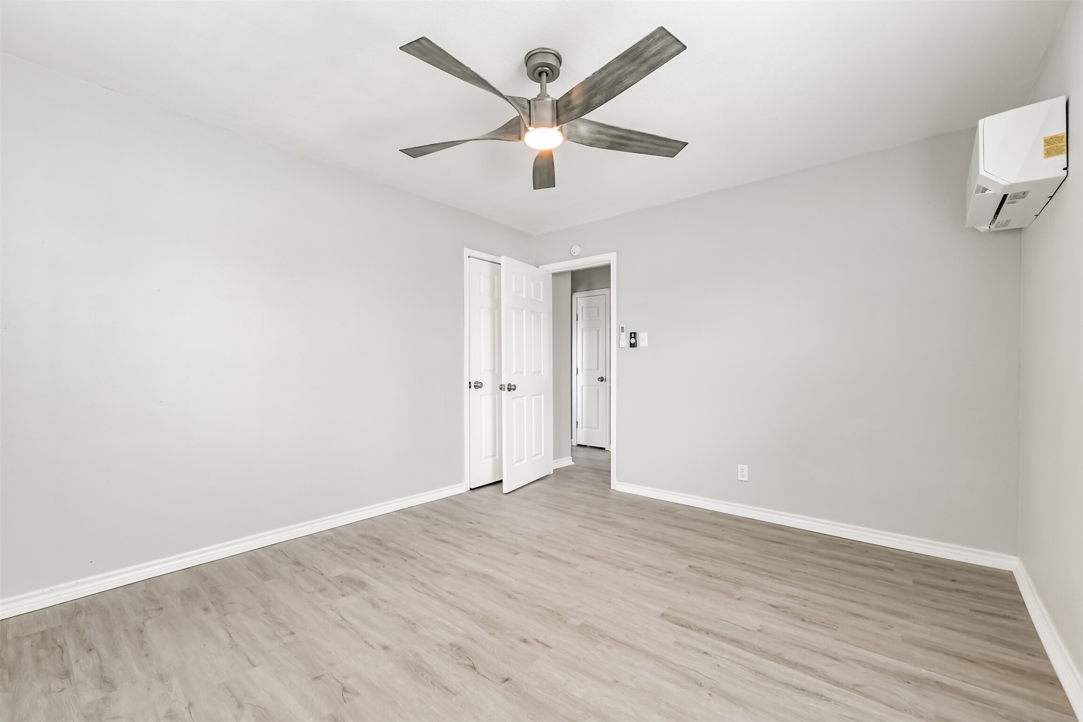 812 38th Street Property Photo 18