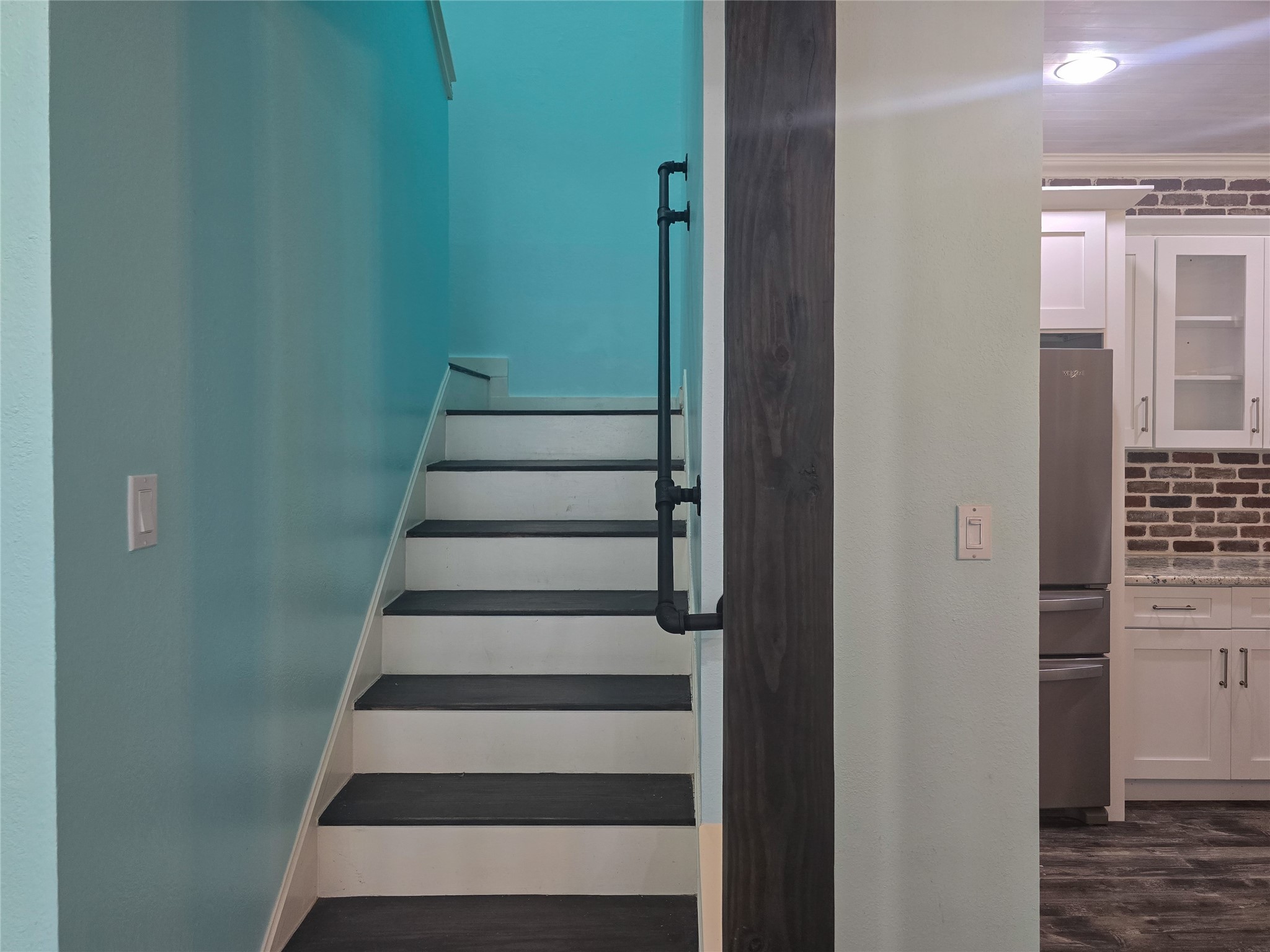 921 Marine Drive 327 Property Photo 9