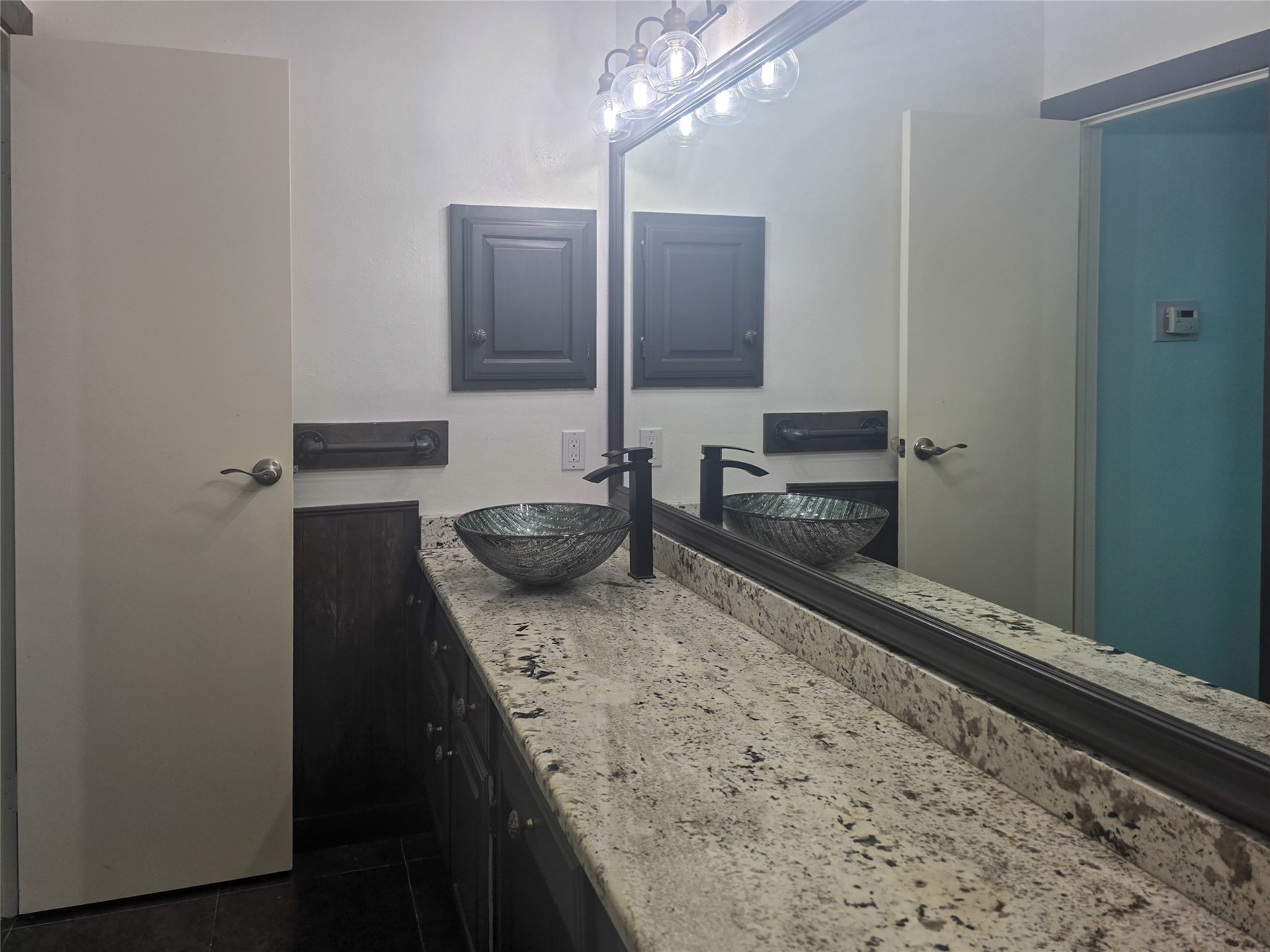 921 Marine Drive 327 Property Photo 15