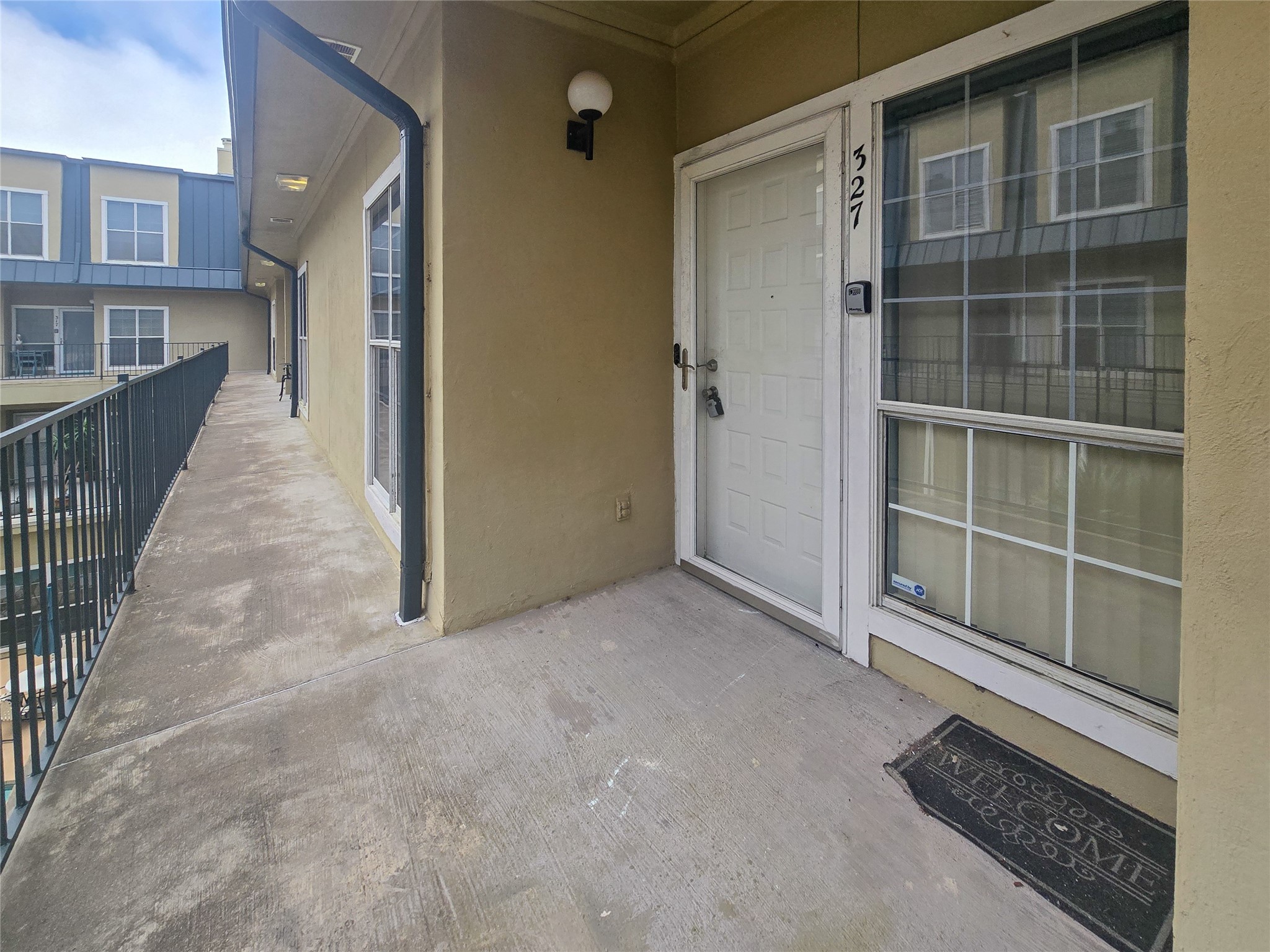 921 Marine Drive 327 Property Photo 21