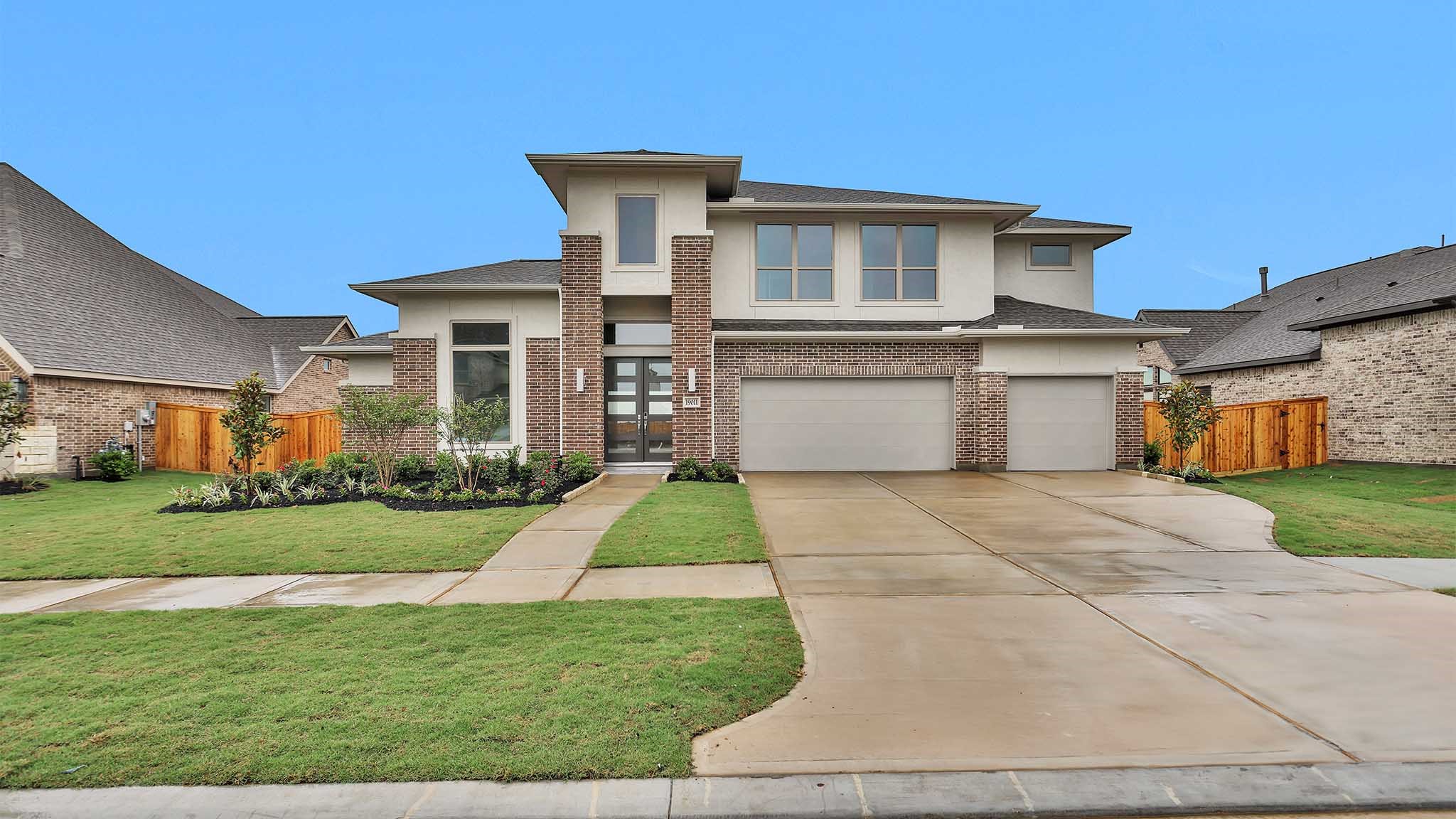 19011 Autumn Hazelnut Lane Property Photo 1