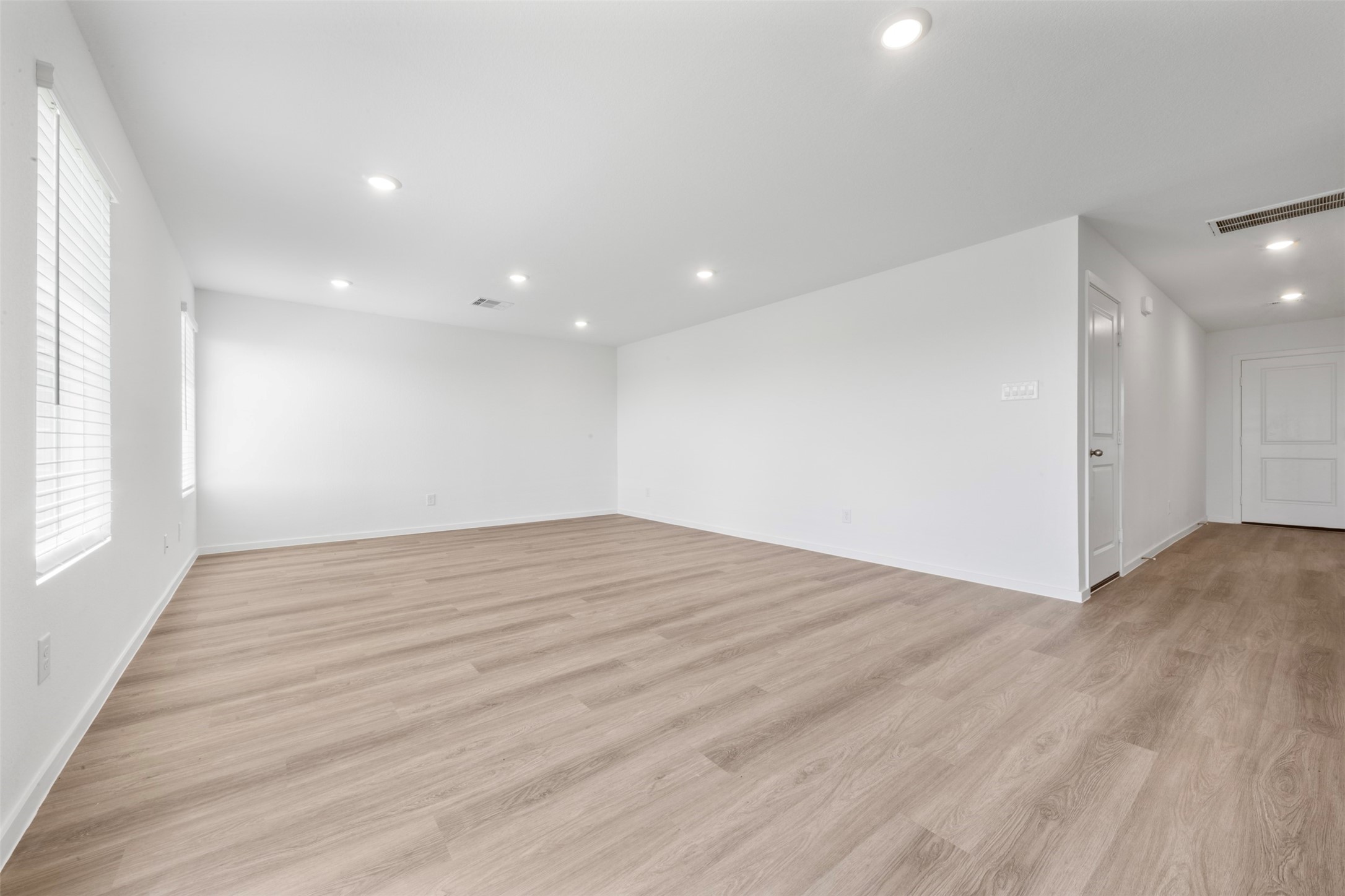 3013 Alder Flower Drive Property Photo 4