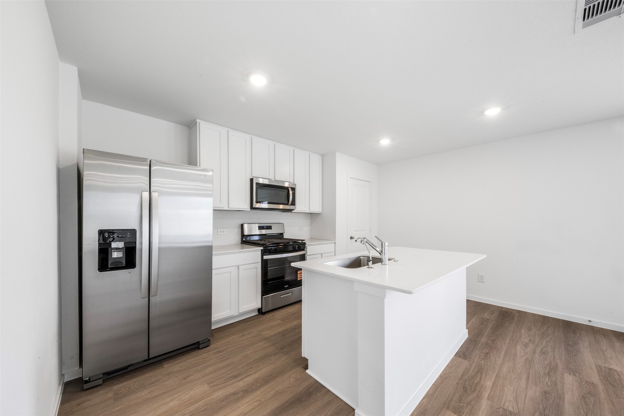 3013 Alder Flower Drive Property Photo 6
