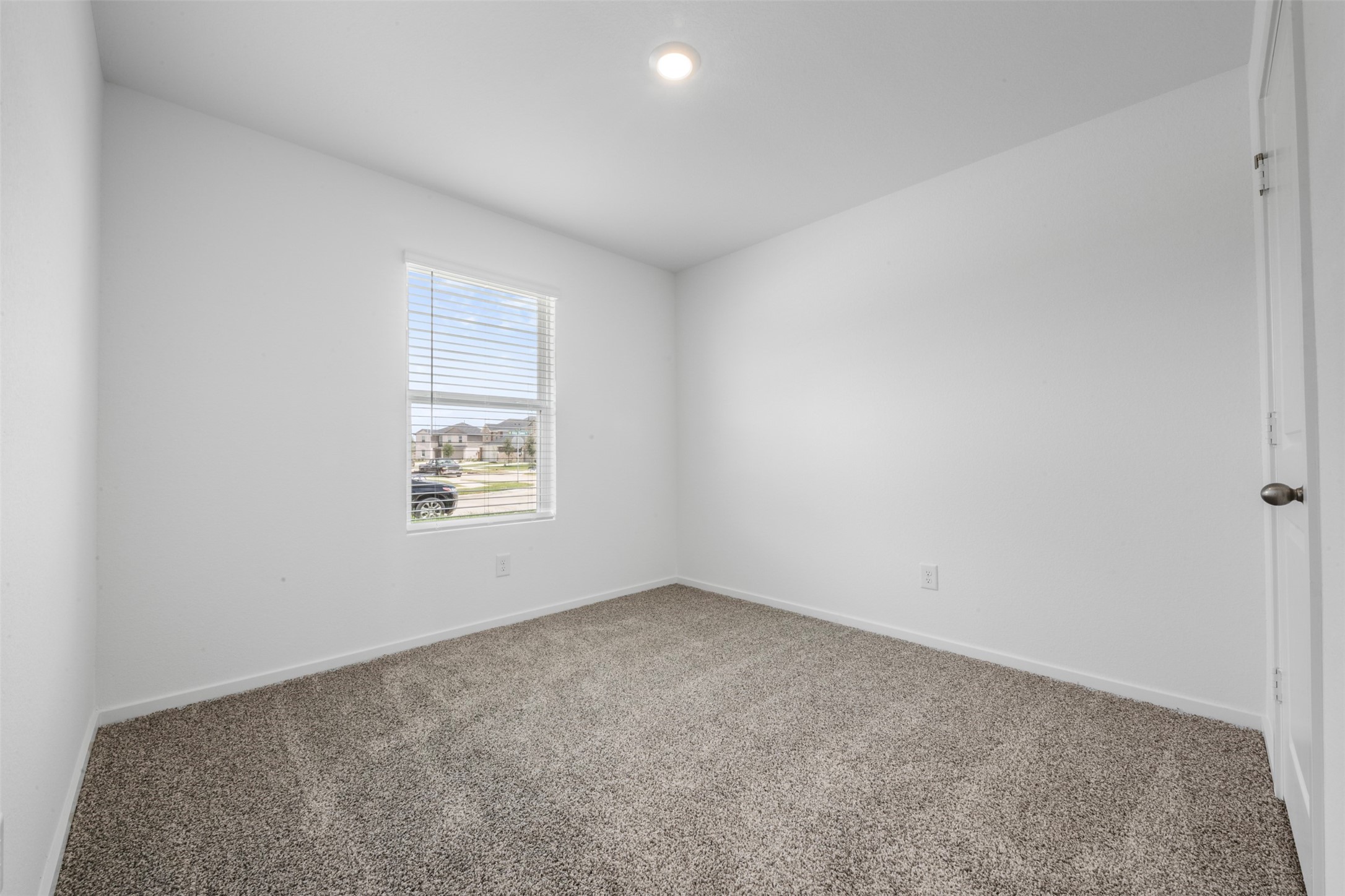 3013 Alder Flower Drive Property Photo 9