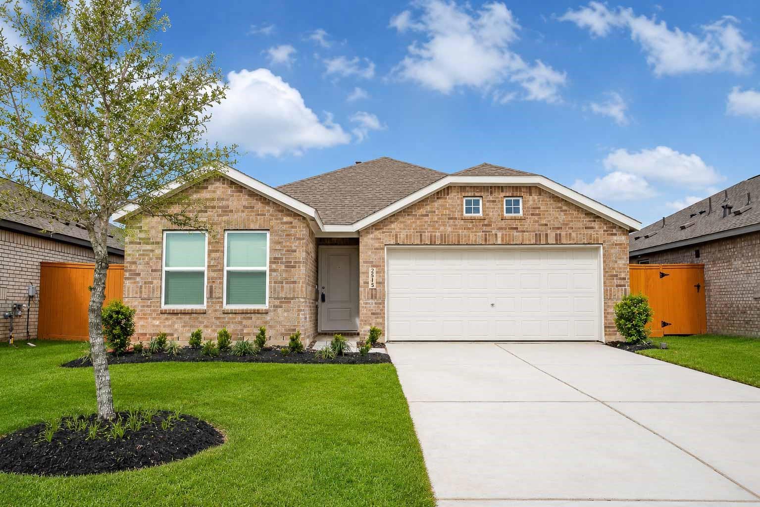 2515 Mint Garnet Drive, Rosharon TX 77583 Property Photo 1