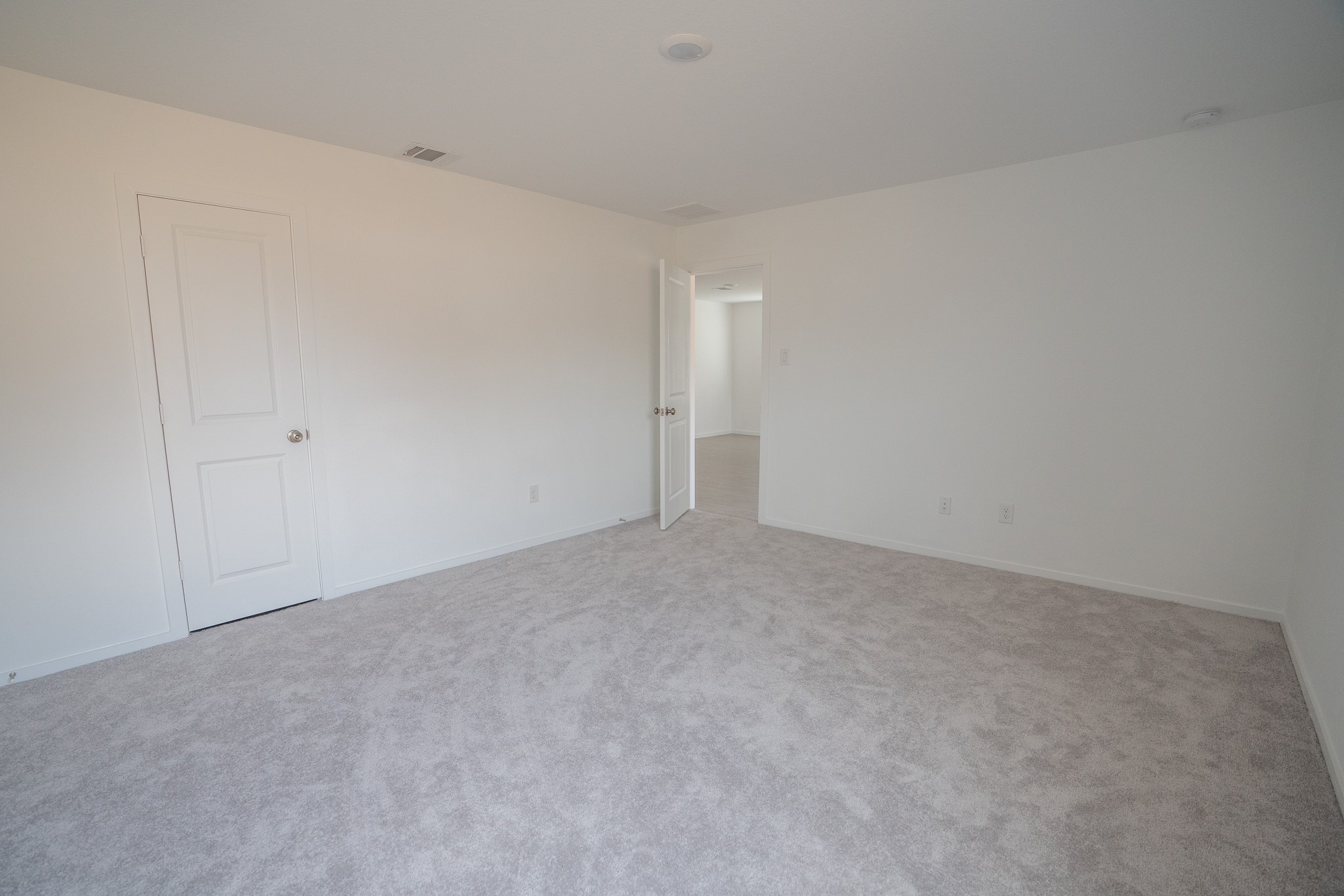 2515 Mint Garnet Drive Property Photo 15