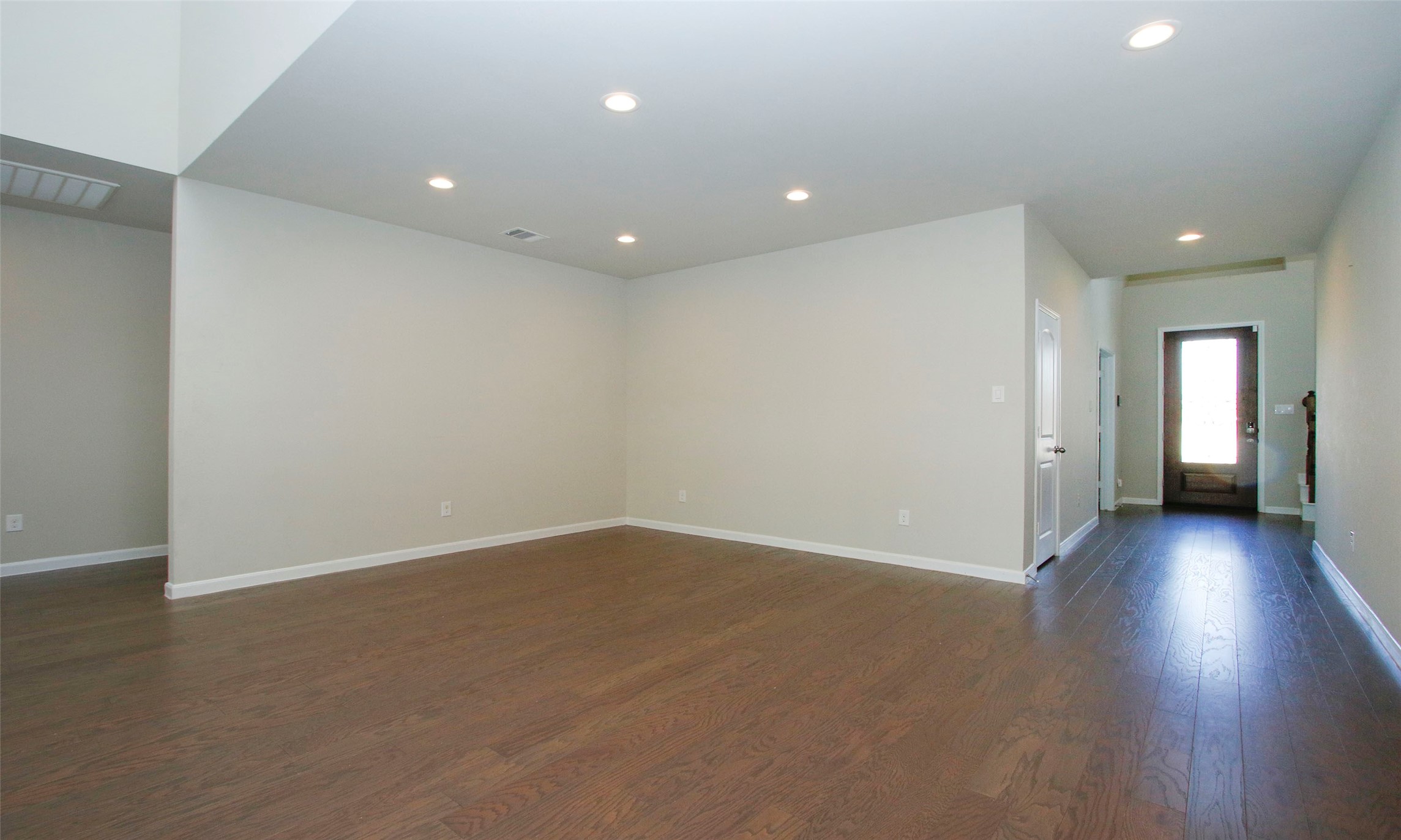 14120 Sand Ridge Court Property Photo 10