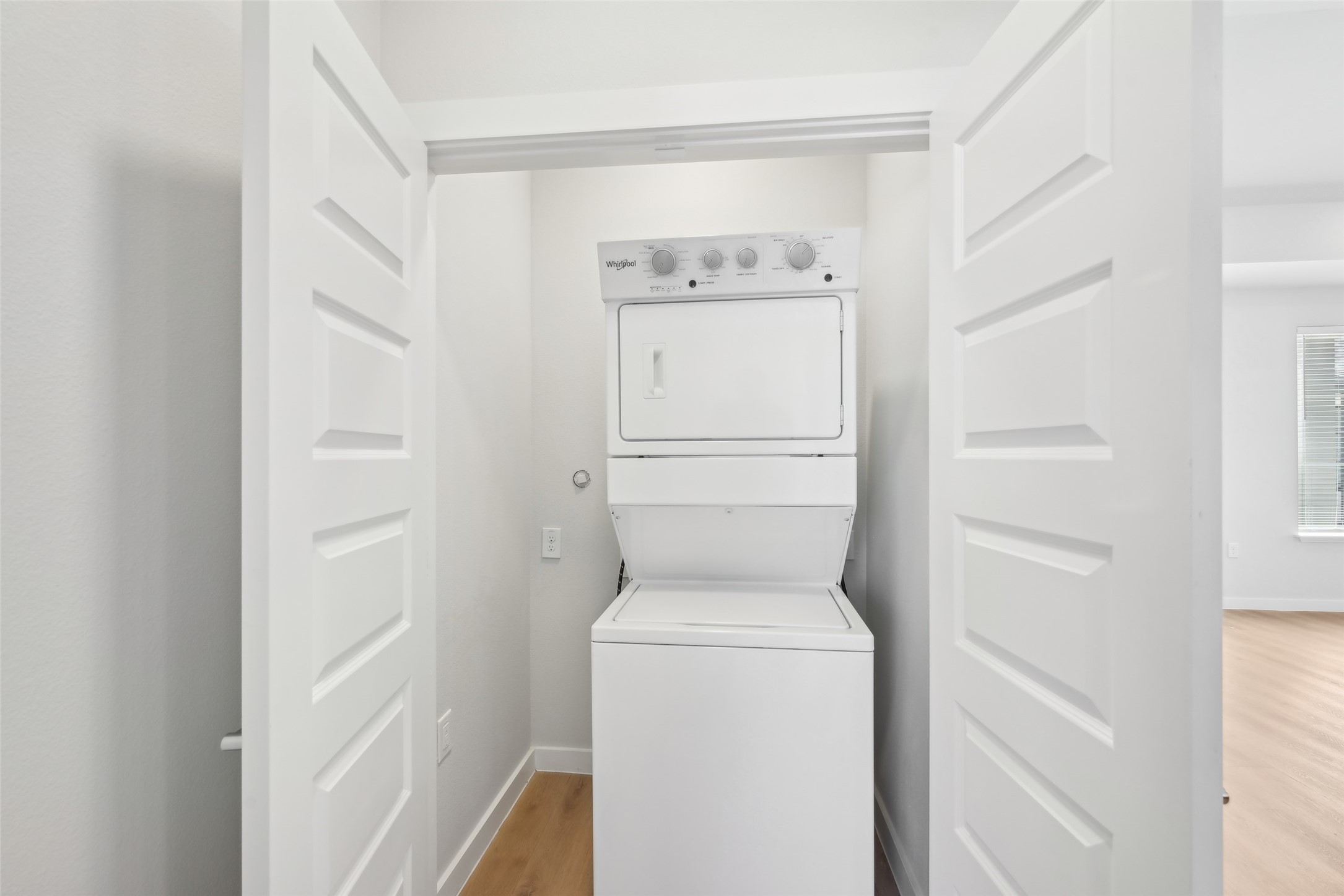 3651-806 S Custer Road Property Photo 19