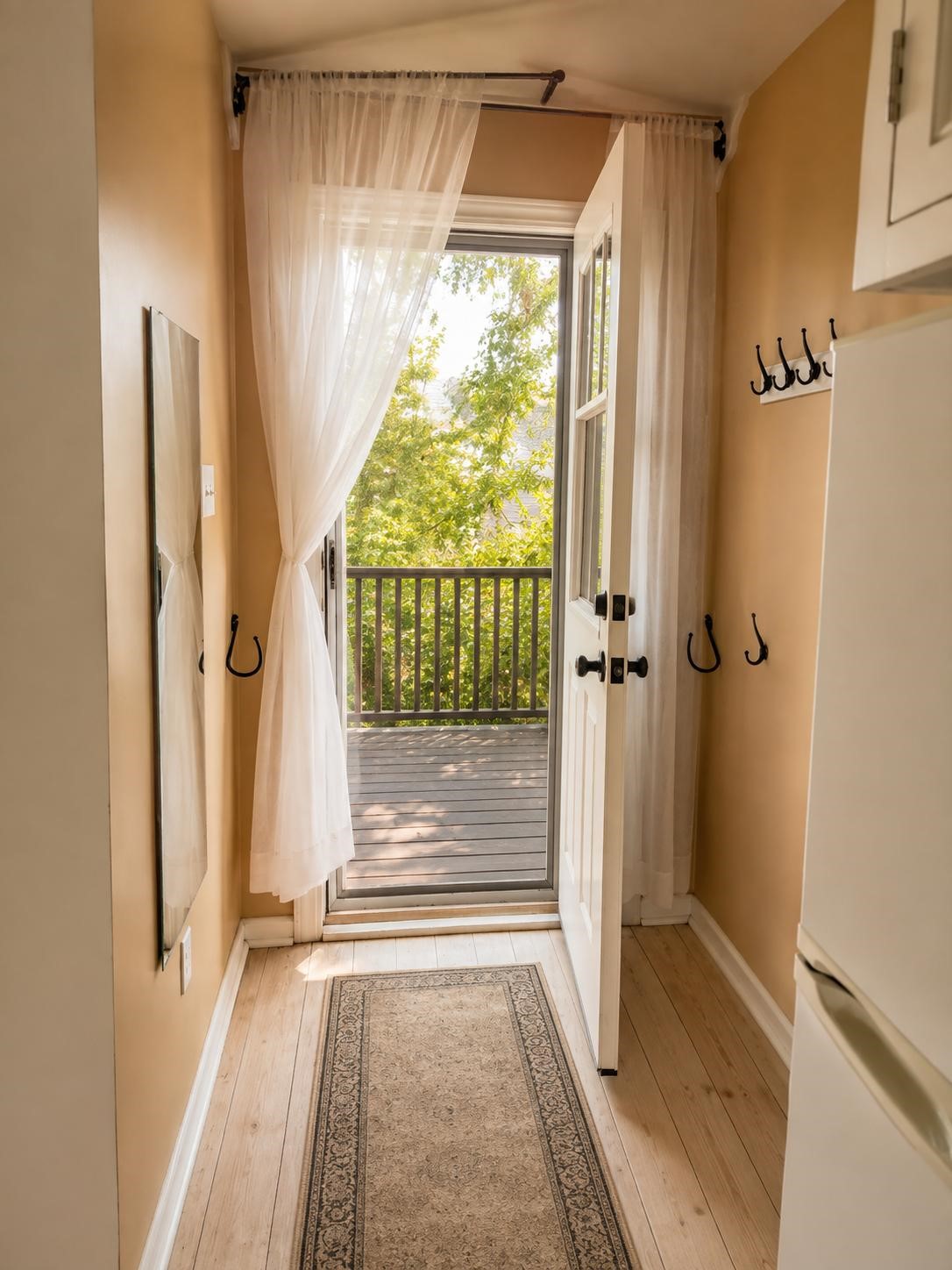 1524 Columbia A Property Photo 35