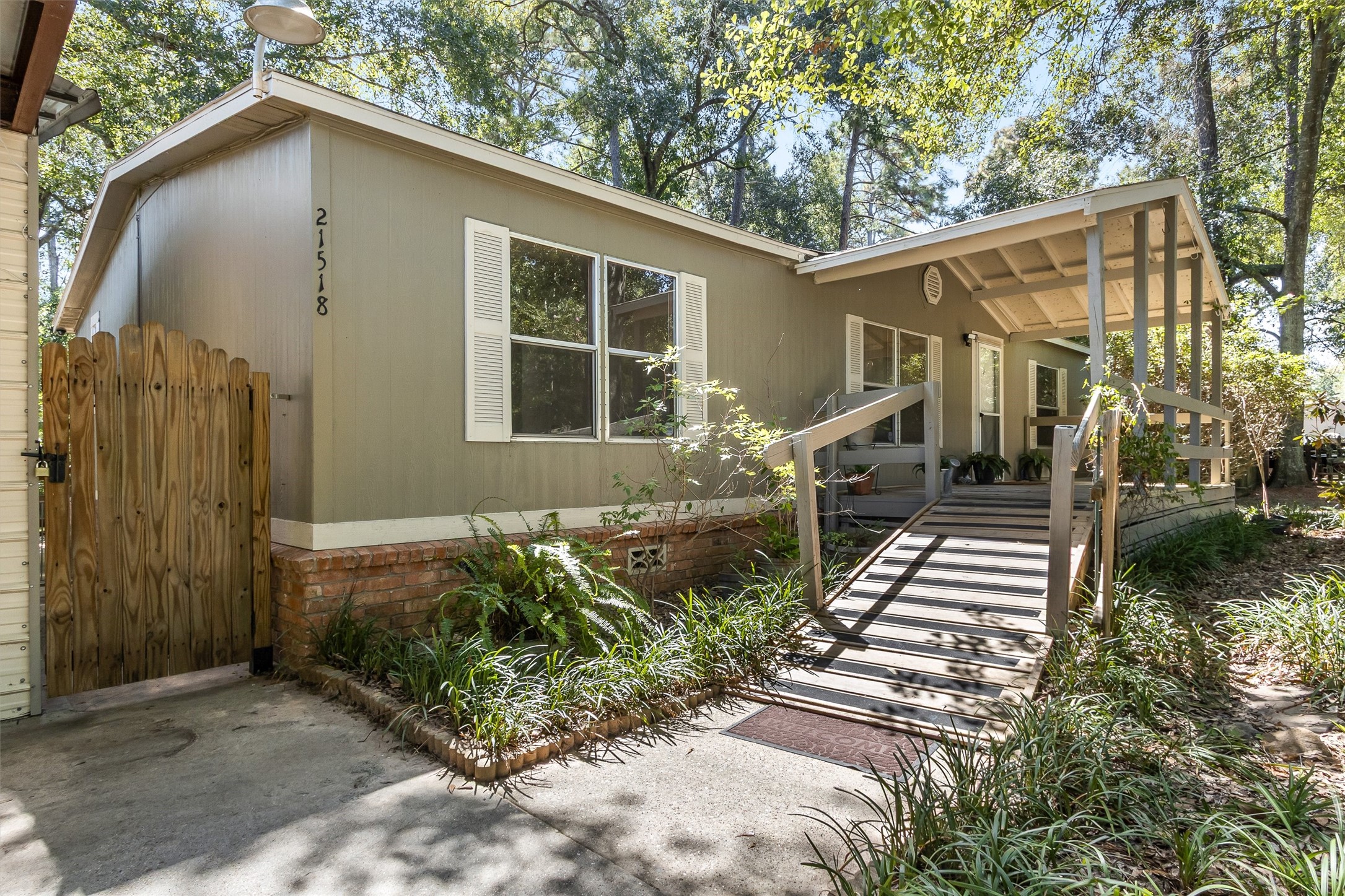 21518 Rezanof Road Property Photo 5