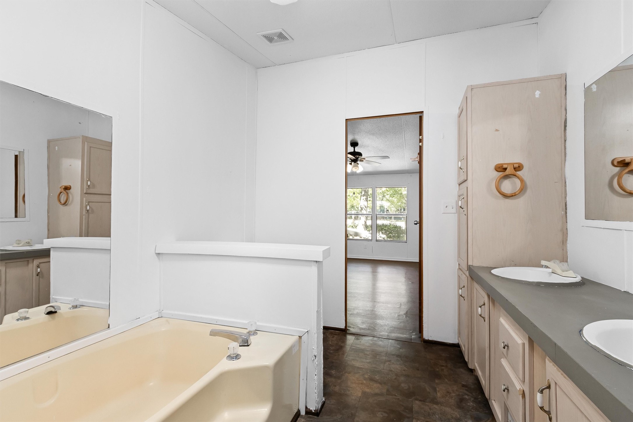 21518 Rezanof Road Property Photo 19
