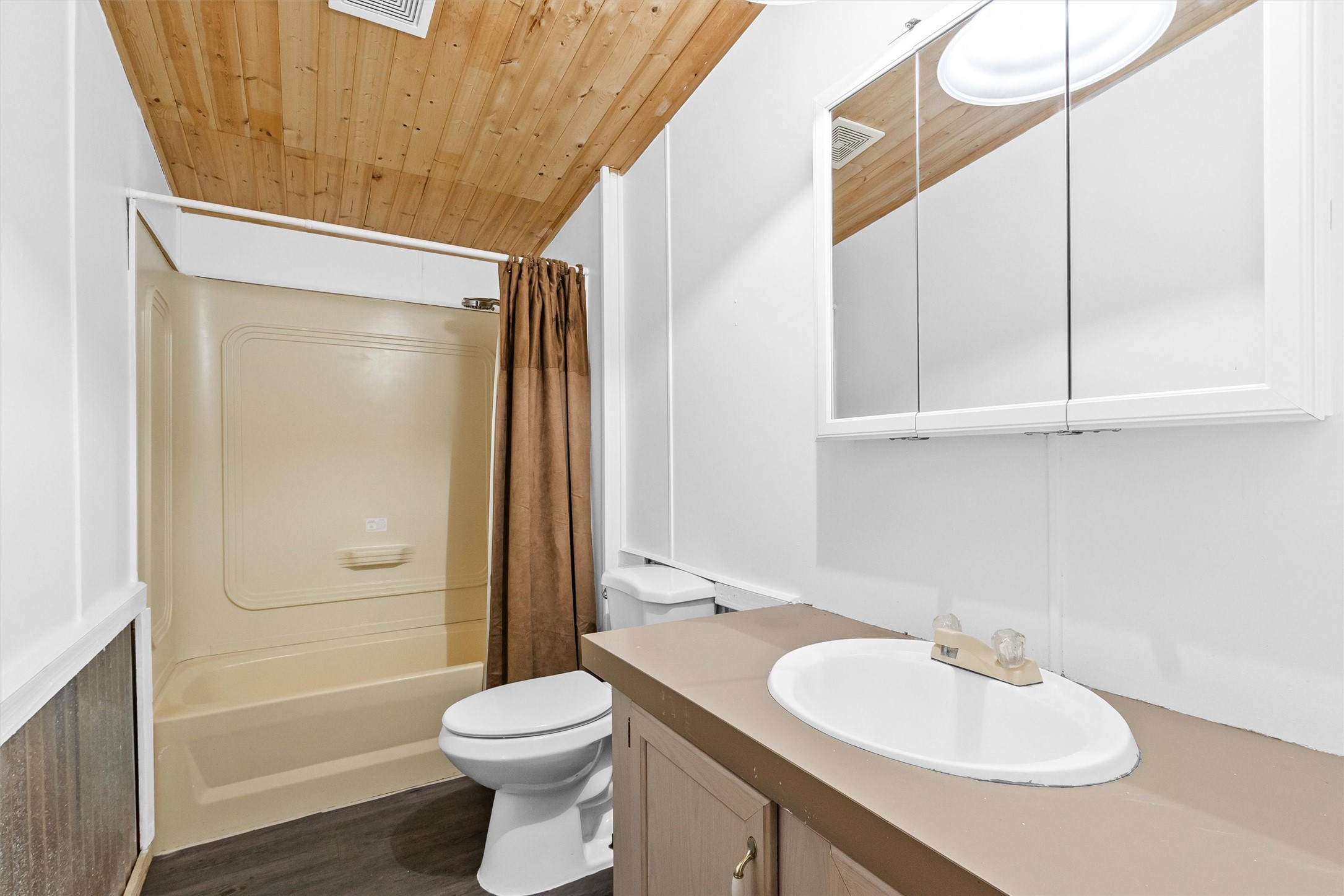 21518 Rezanof Road Property Photo 22