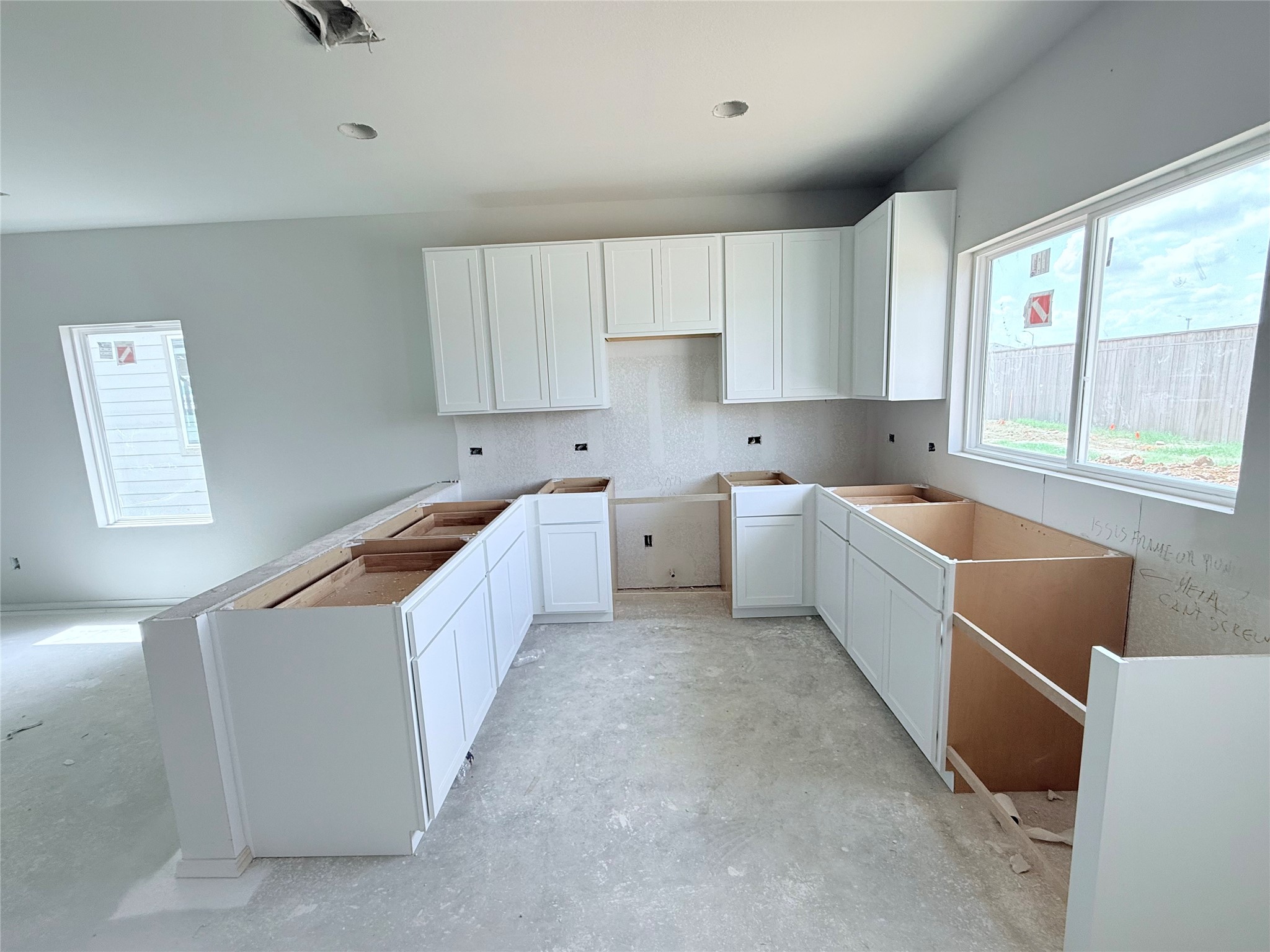 391 Hickory Hills Drive Property Photo 4