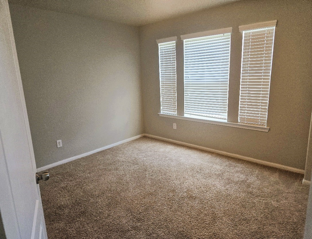 9957 Spring Rock Lane Property Photo 16