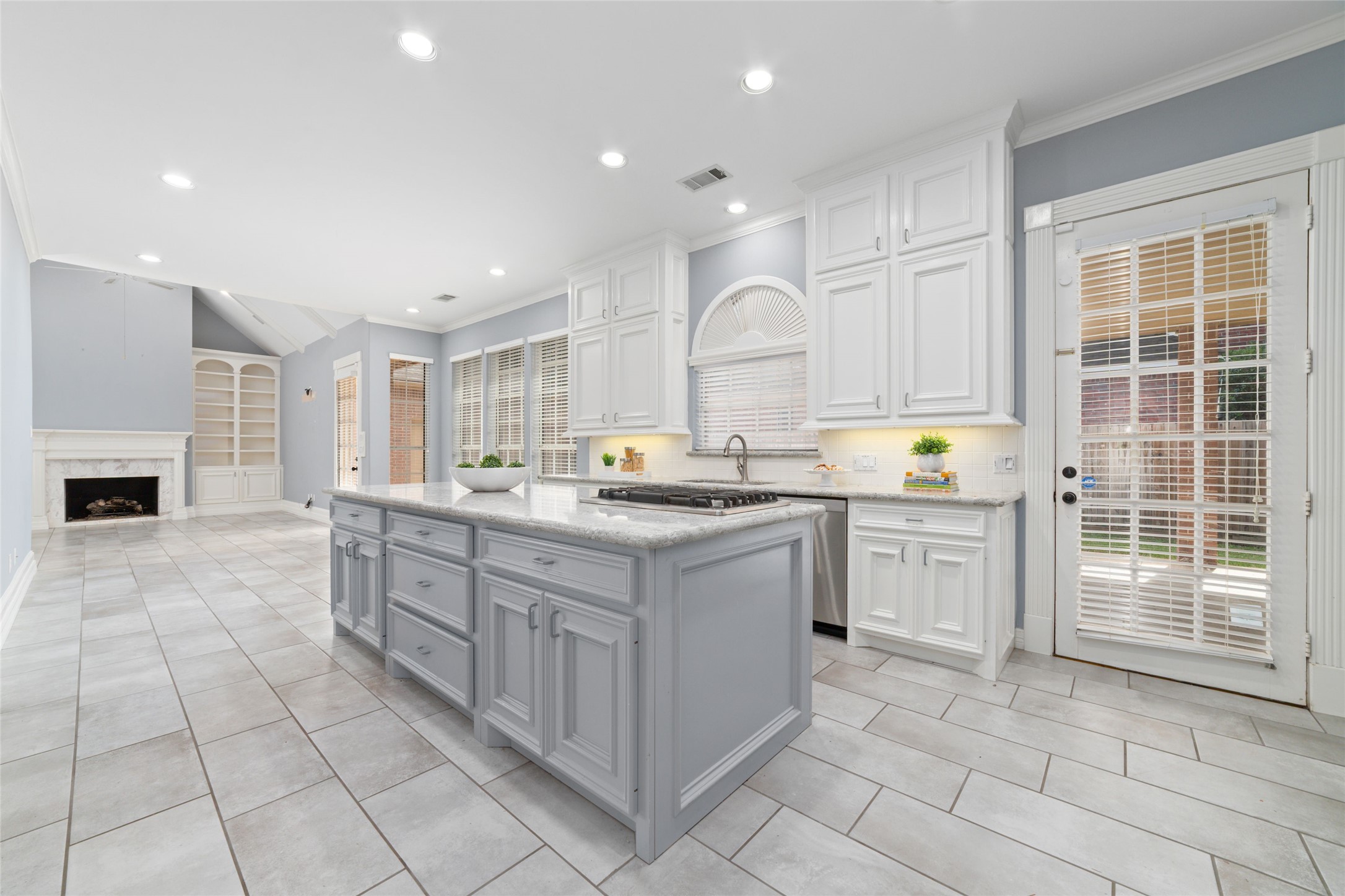 16114 Lafone Drive Property Photo 9