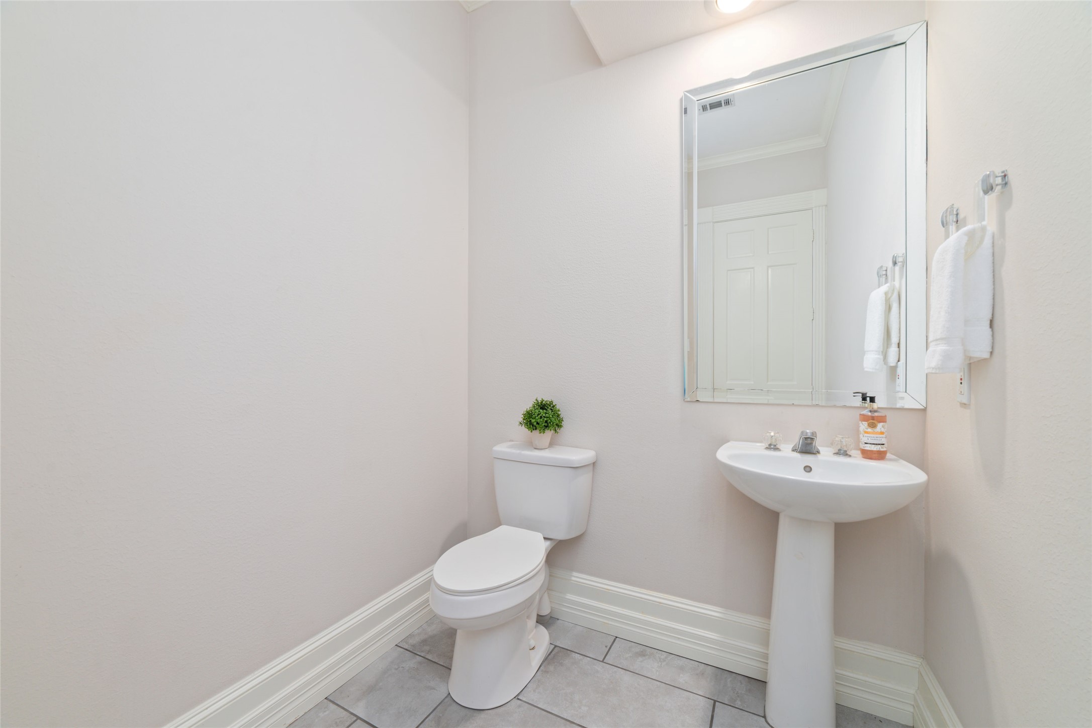16114 Lafone Drive Property Photo 15