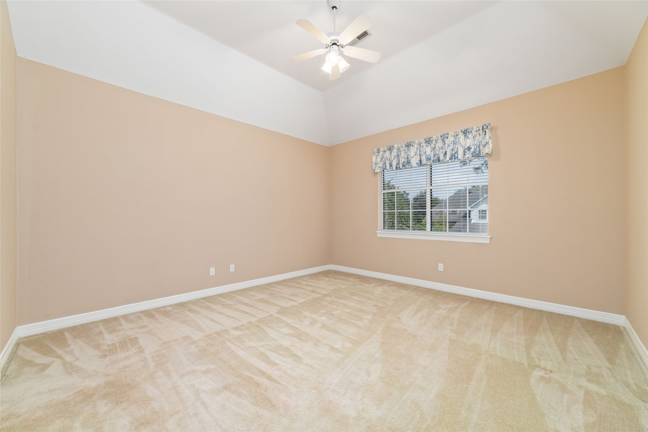 16114 Lafone Drive Property Photo 27