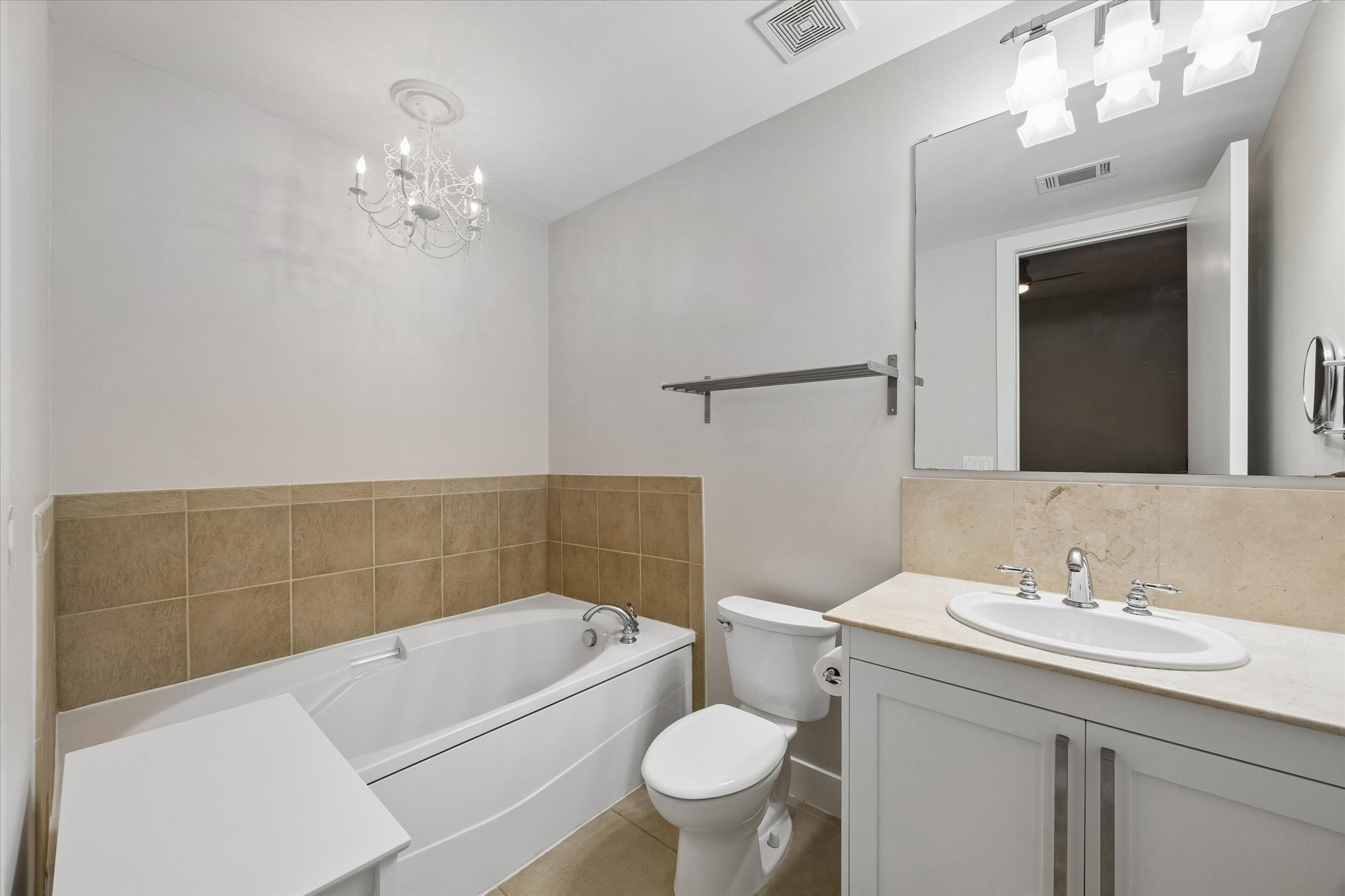 500 Seawall Boulevard 1203 Property Photo 9