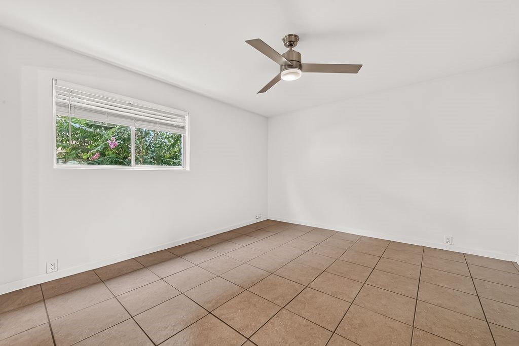 306 Hawthorne Street 6 Property Photo 6