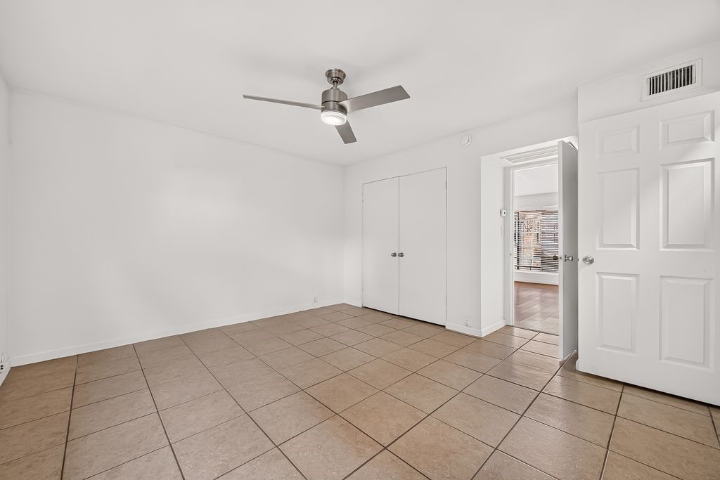 306 Hawthorne Street 6 Property Photo 8