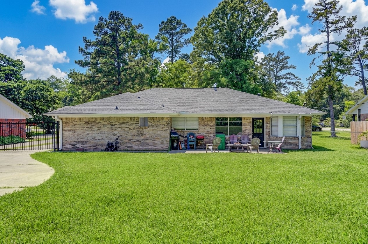 24522 Glen Loch Drive Property Photo 7