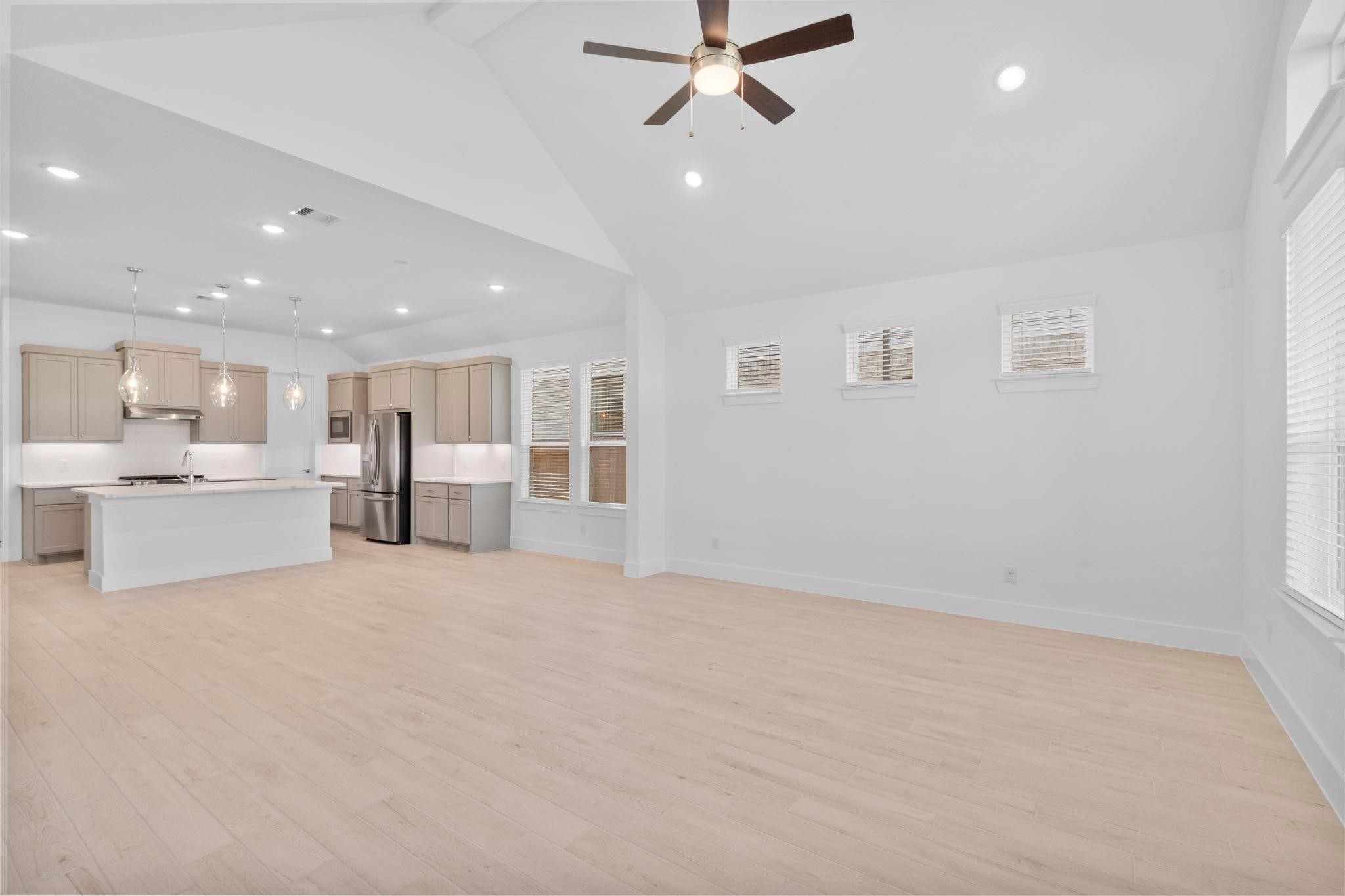 1130 Mills Cove Drive Property Photo 7