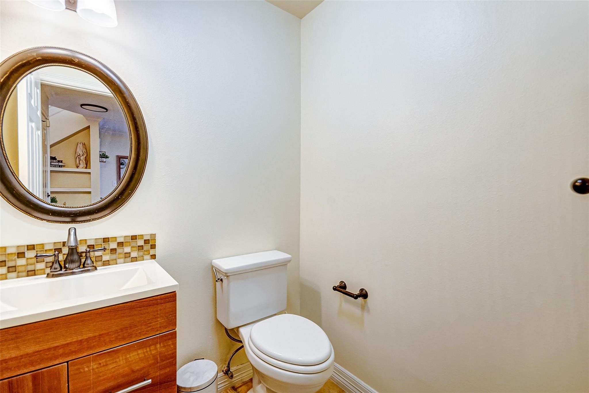 3308 Bastrop Street B Property Photo 4