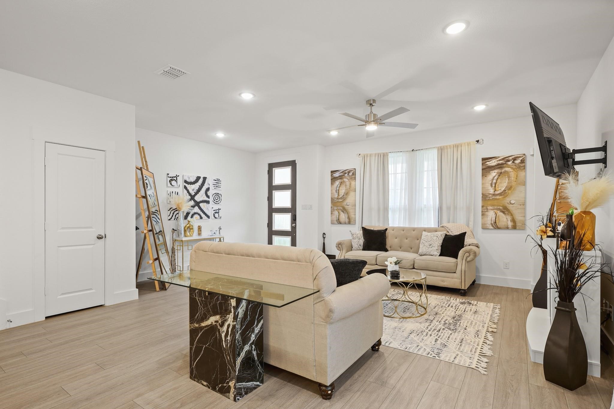 1013 Carnation Drive Property Photo 13