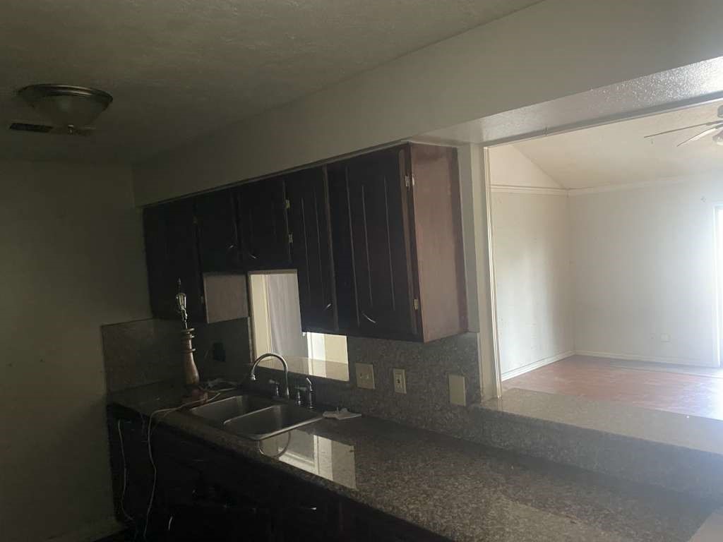 11706 N Kathy Avenue Property Photo 8