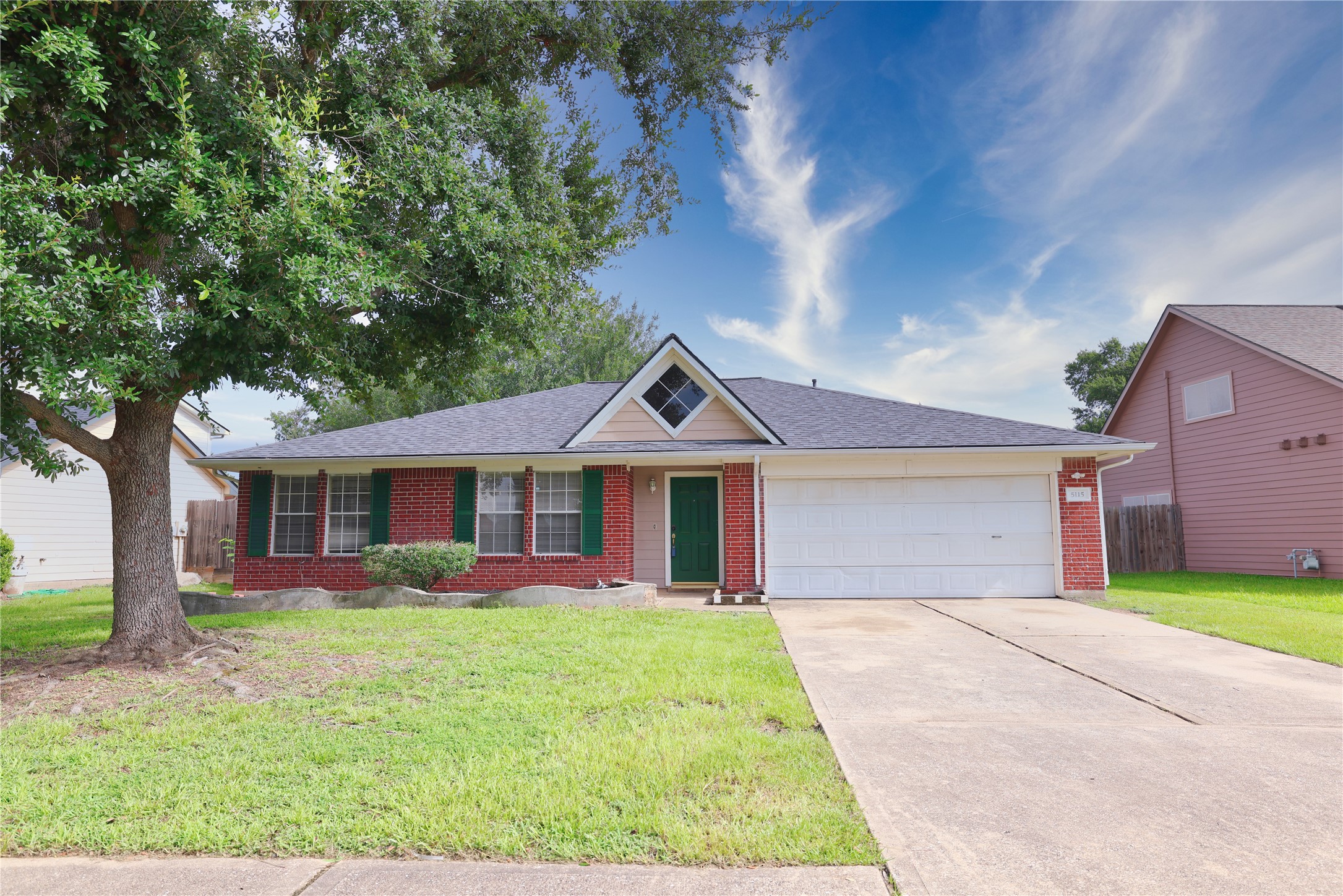 5115 Summit Lodge Dr Drive Property Photo 1