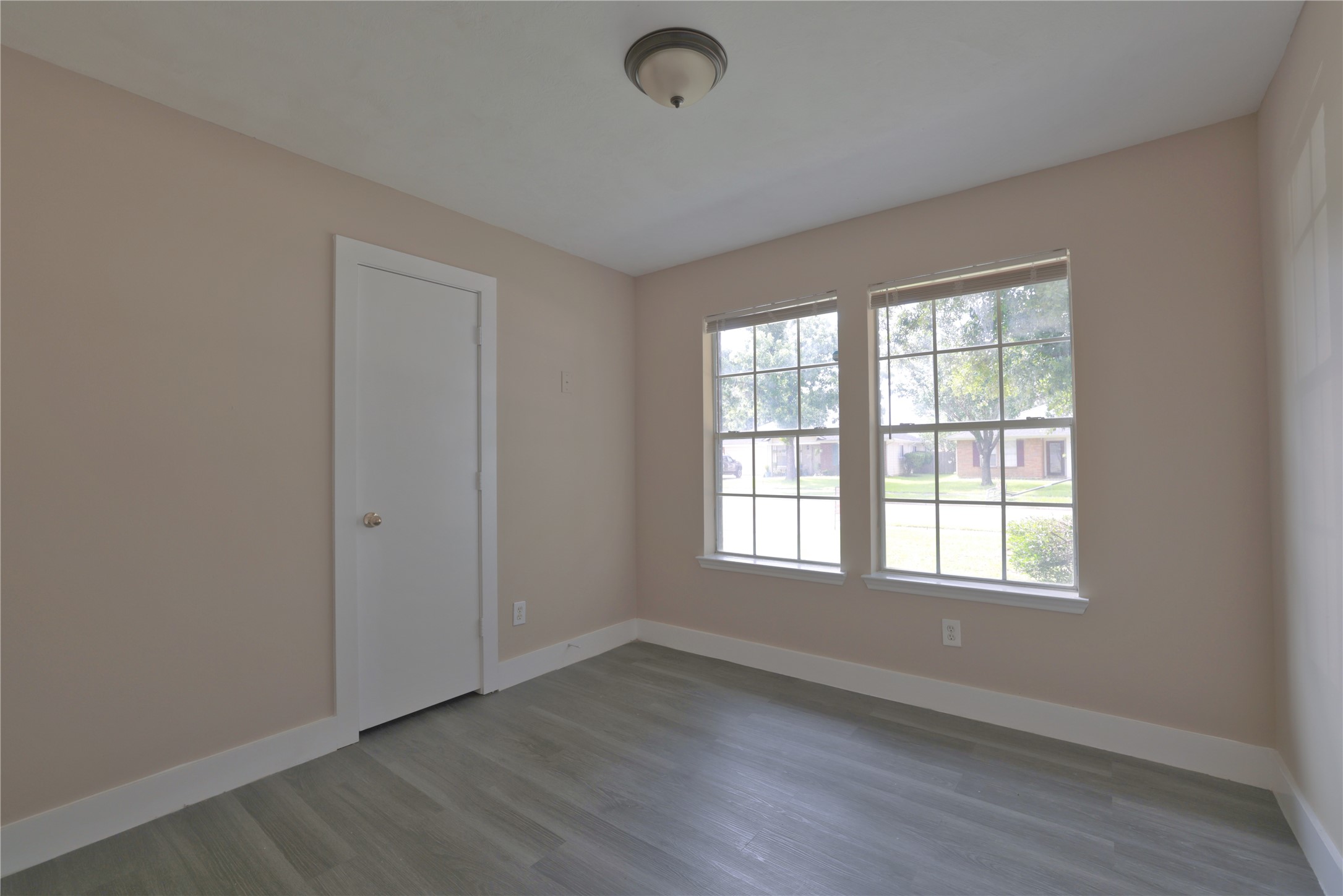 5115 Summit Lodge Dr Drive Property Photo 24