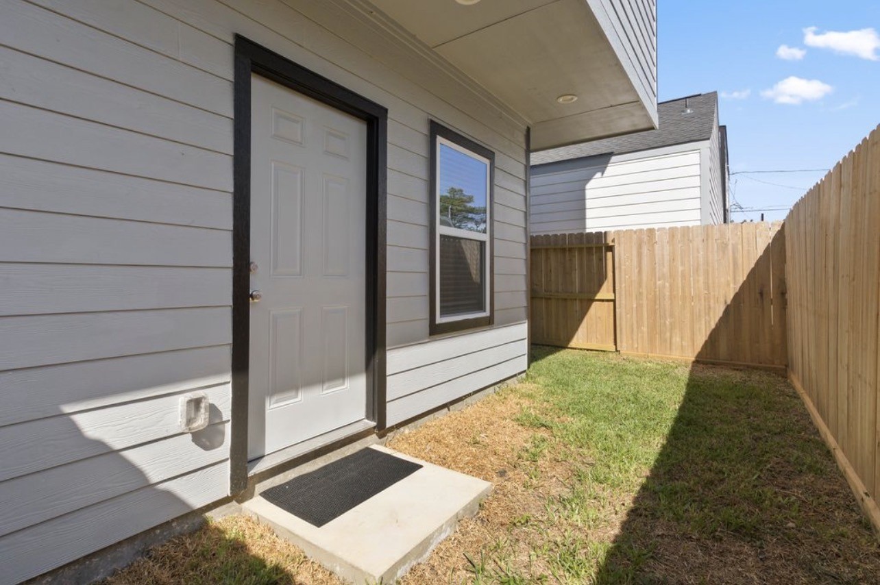 7608 Easter Street Property Photo 7