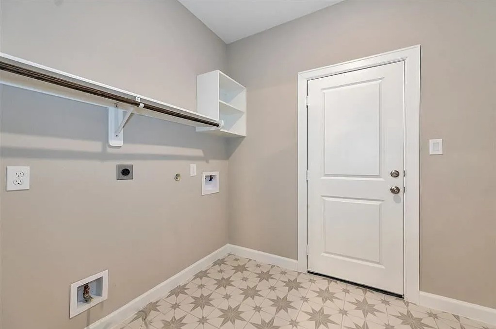 979 Junell Street Property Photo 17
