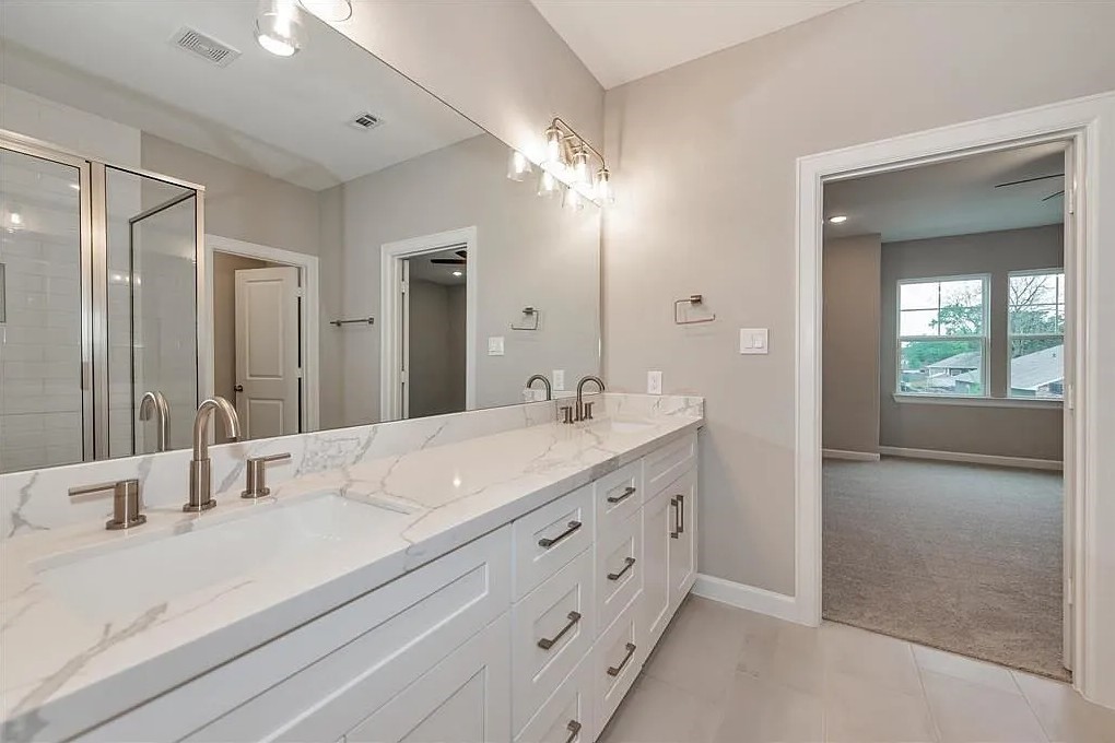 979 Junell Street Property Photo 27