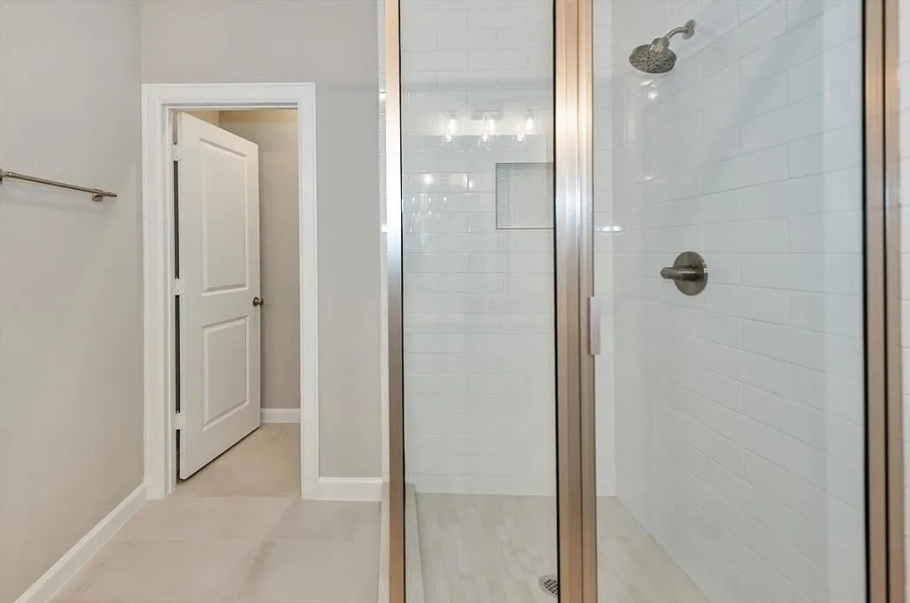 979 Junell Street Property Photo 28