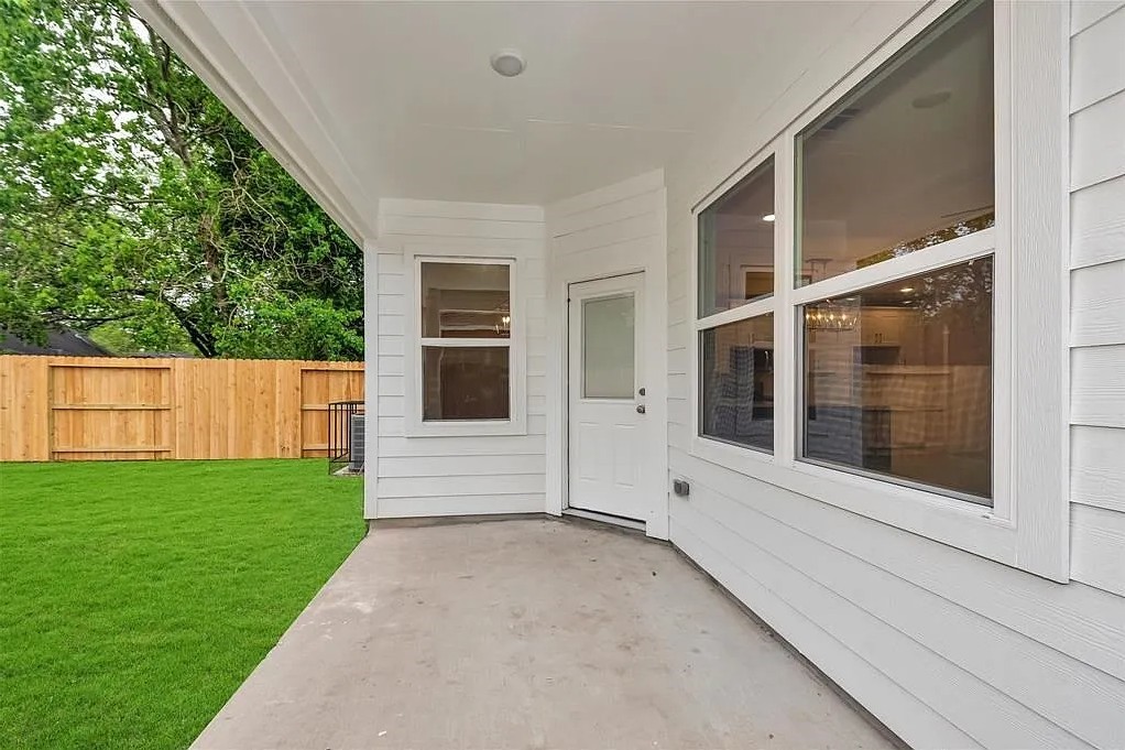 979 Junell Street Property Photo 34