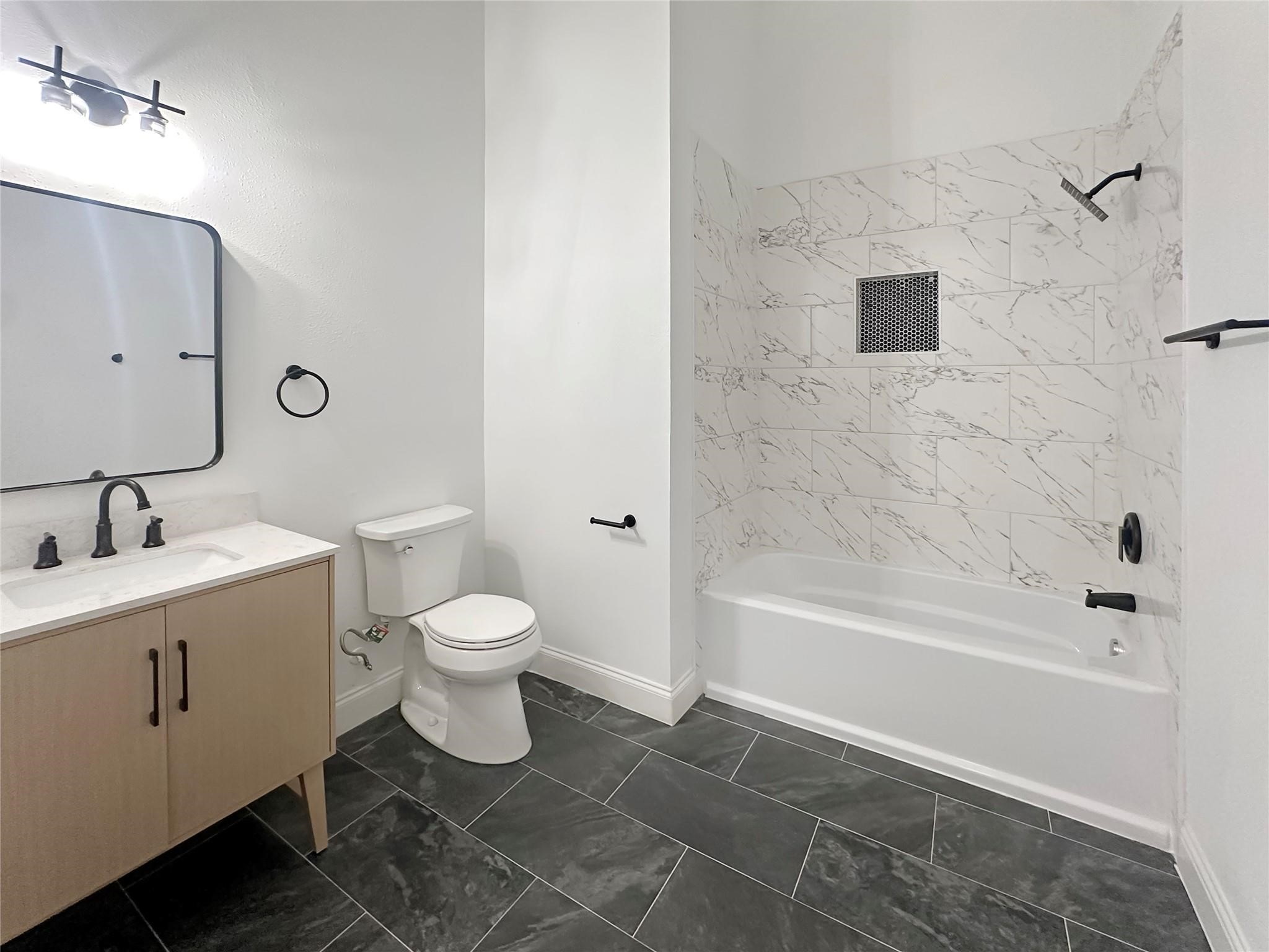 306 Stiles Street A Property Photo 8