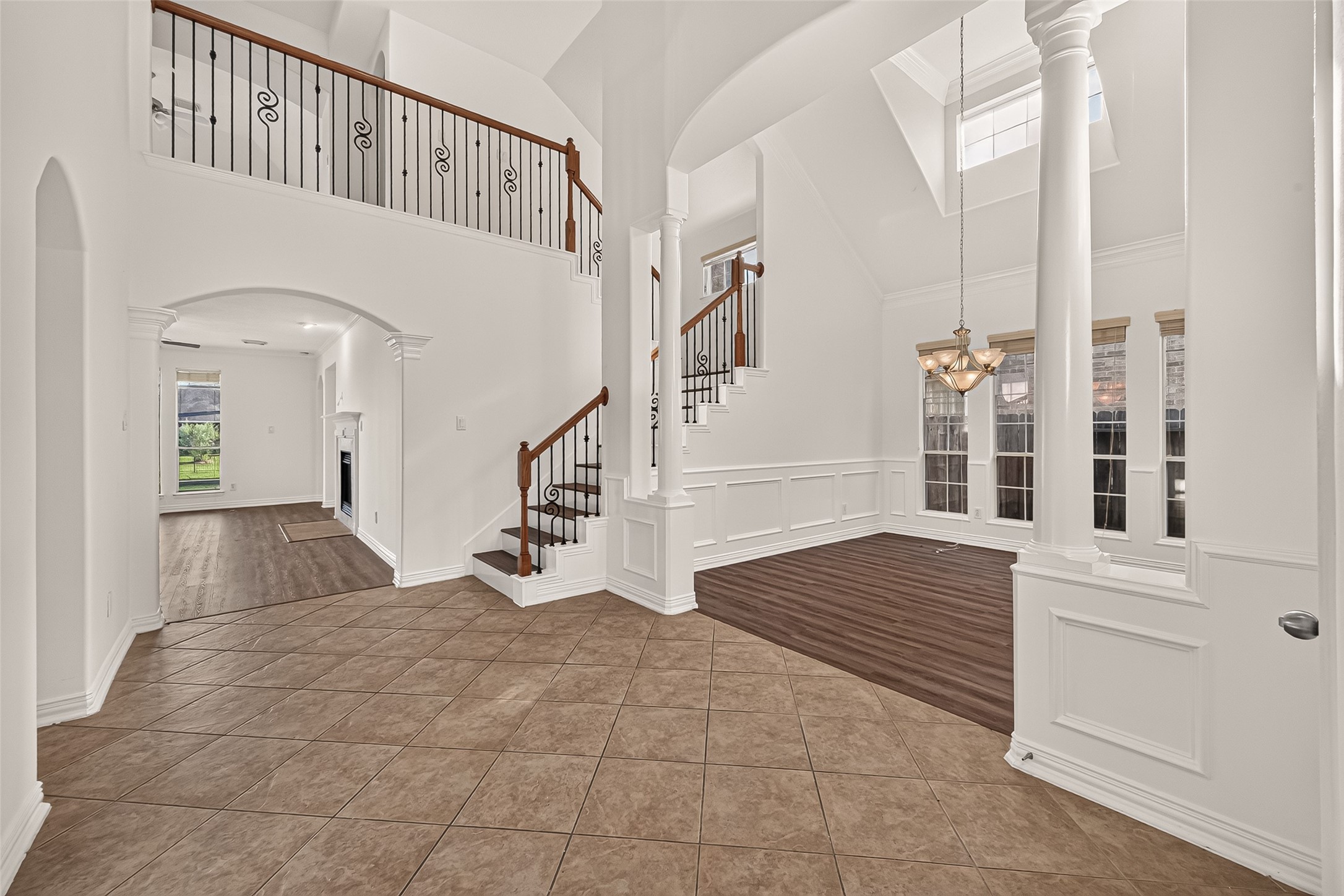 18103 Blues Point Drive Property Photo 8