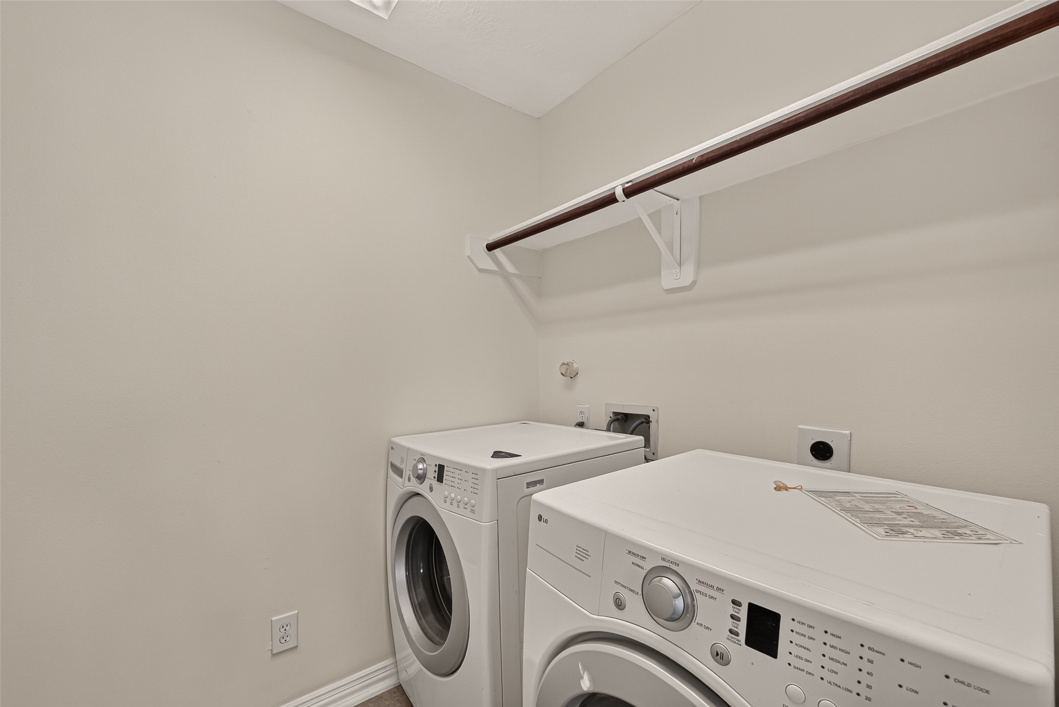 18103 Blues Point Drive Property Photo 23