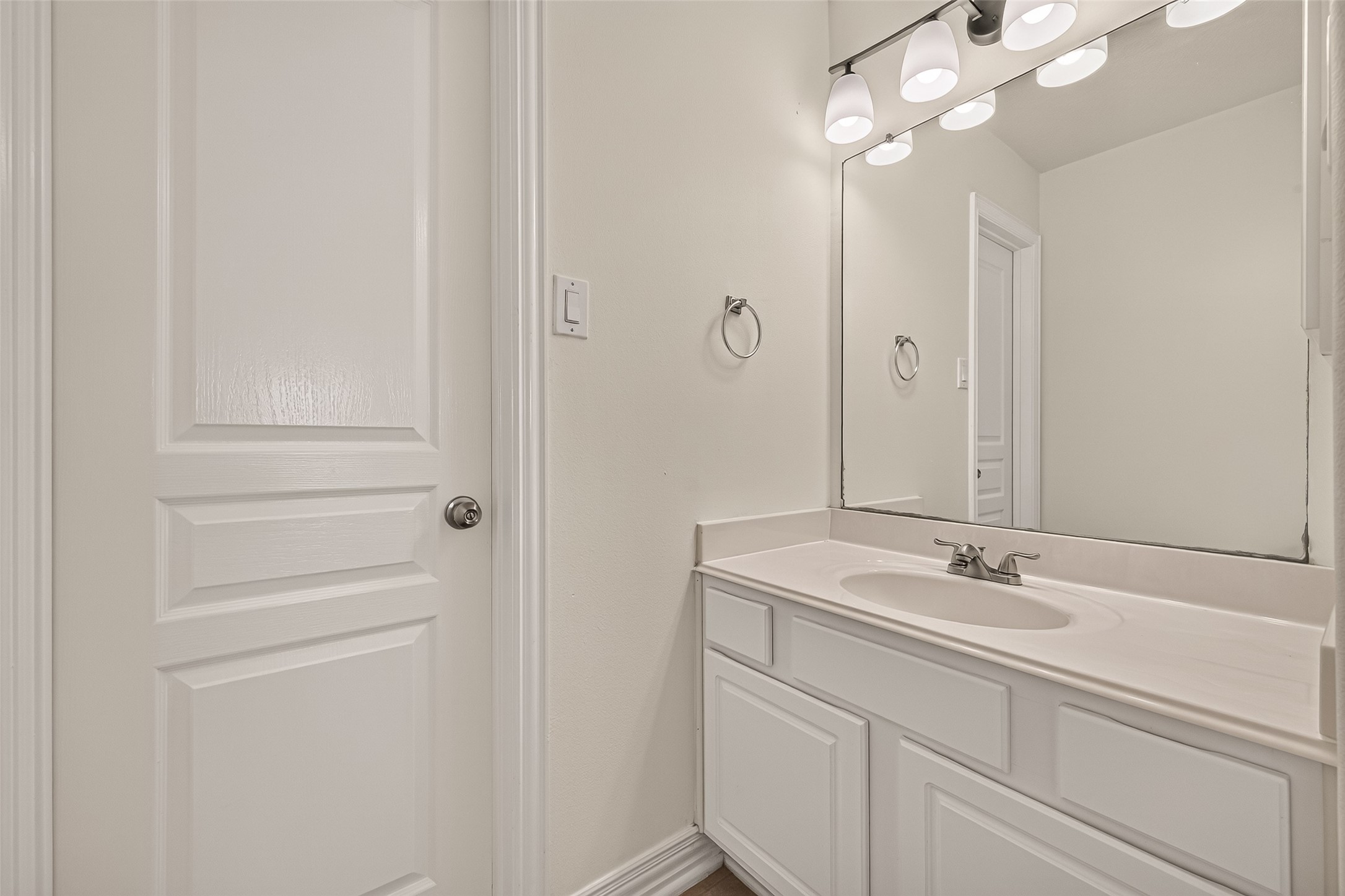 18103 Blues Point Drive Property Photo 32
