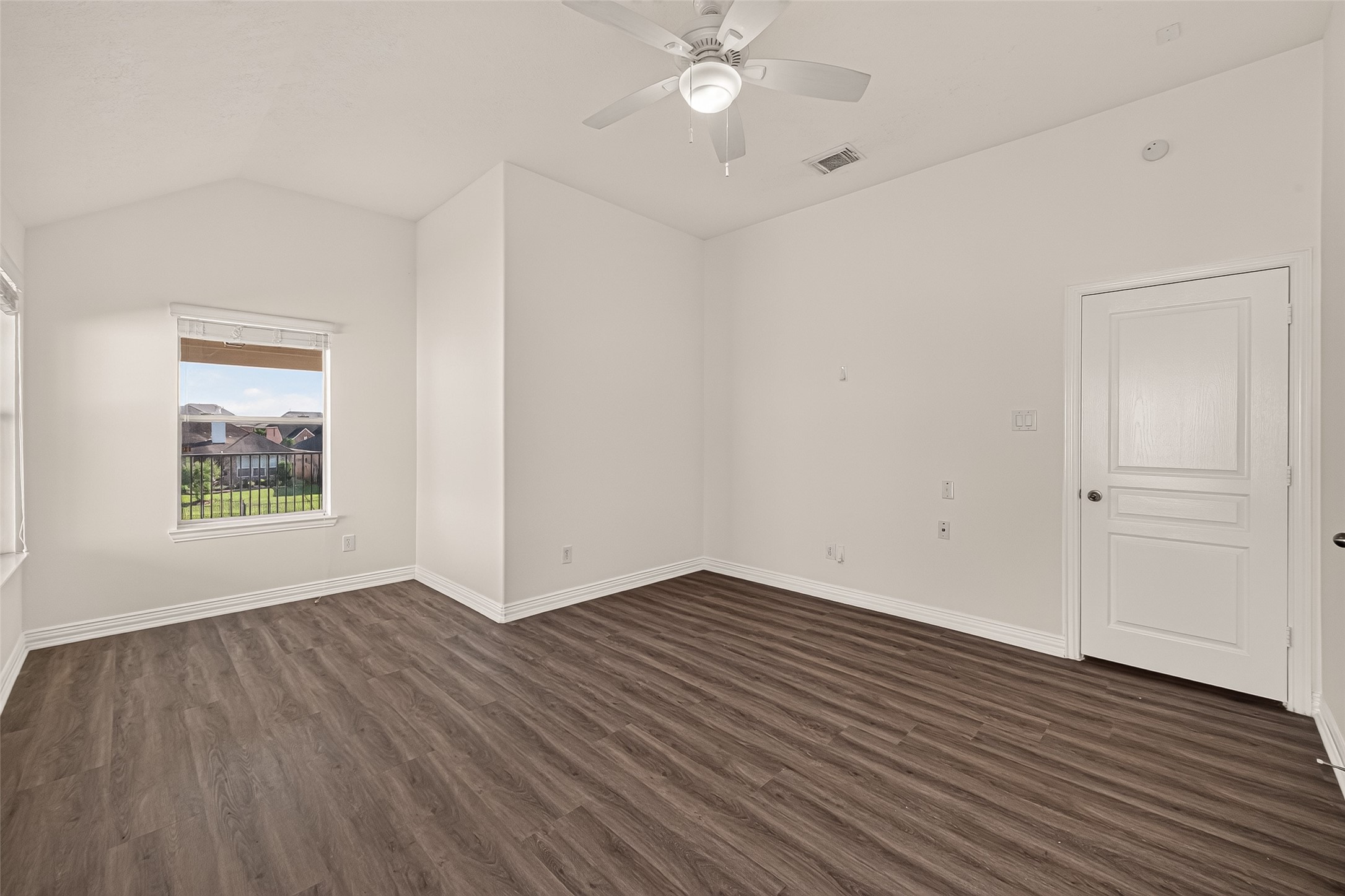 18103 Blues Point Drive Property Photo 34