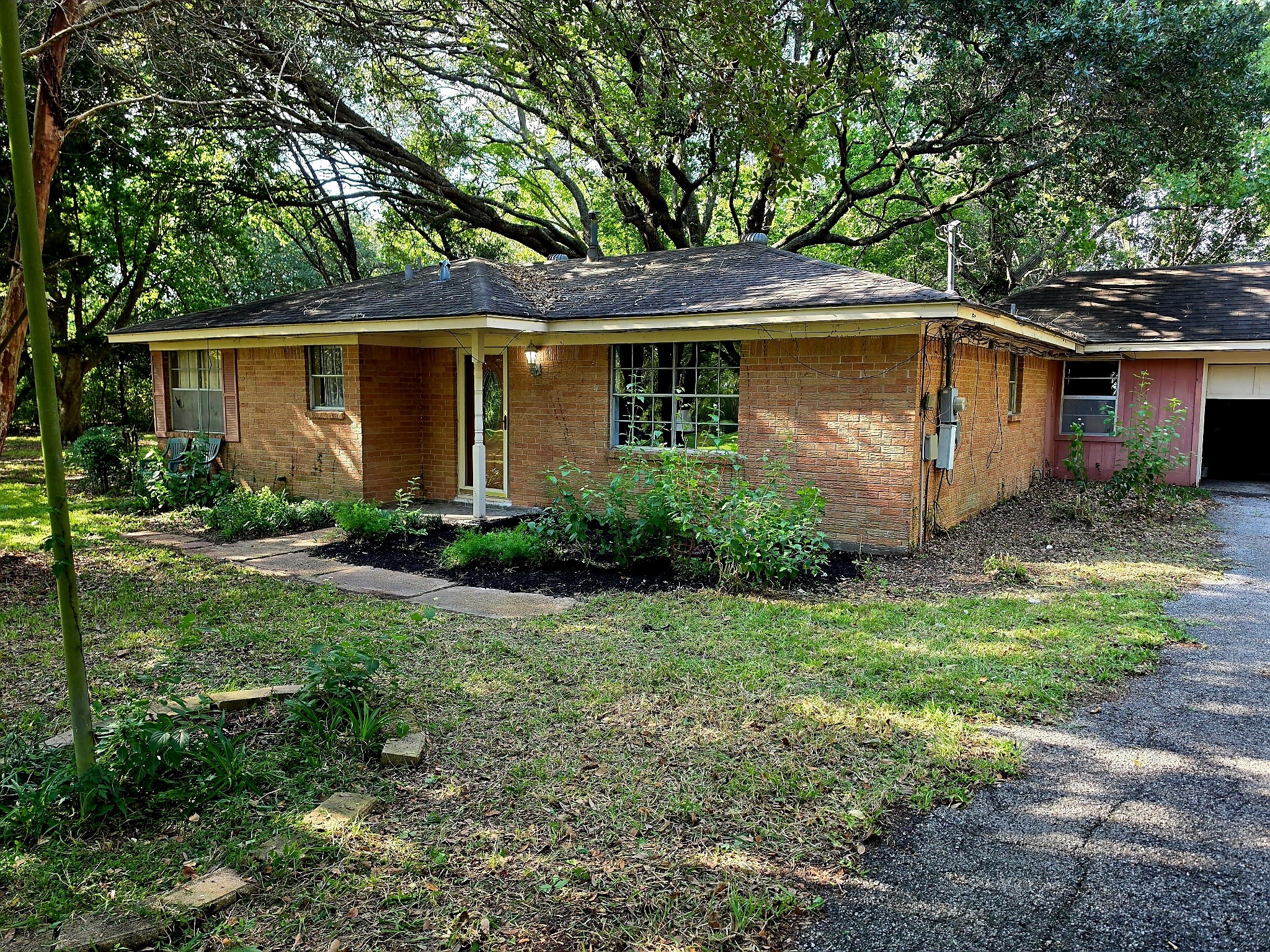 13502 30th Street Property Photo 1