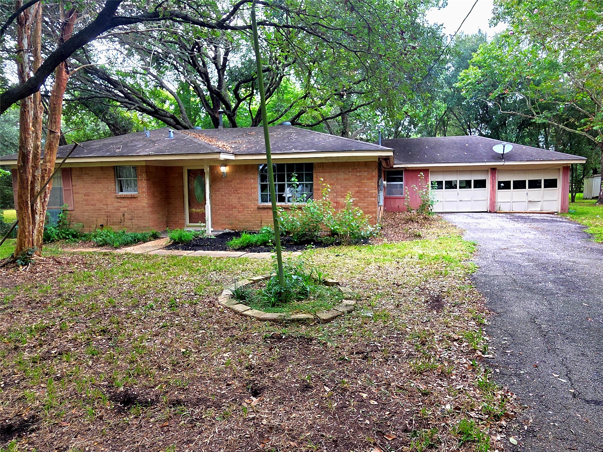 13502 30th Street Property Photo 2