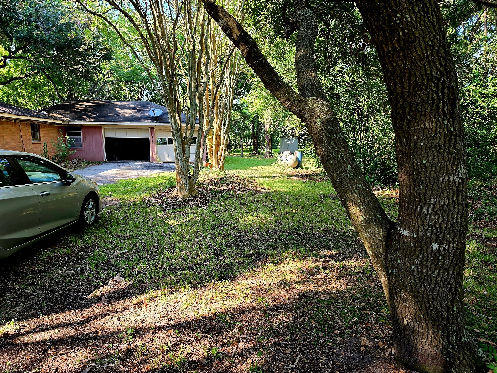 13502 30th Street Property Photo 3