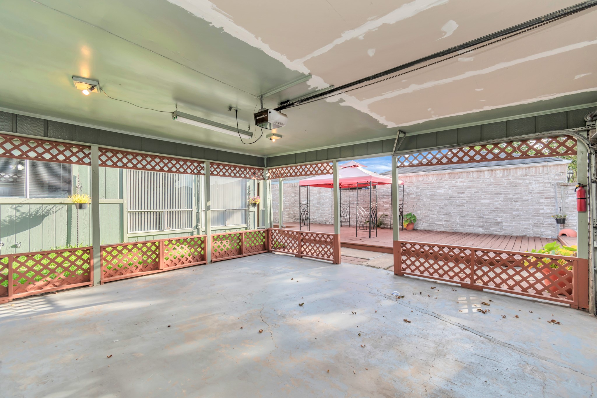 16206 New Field Drive Property Photo 24