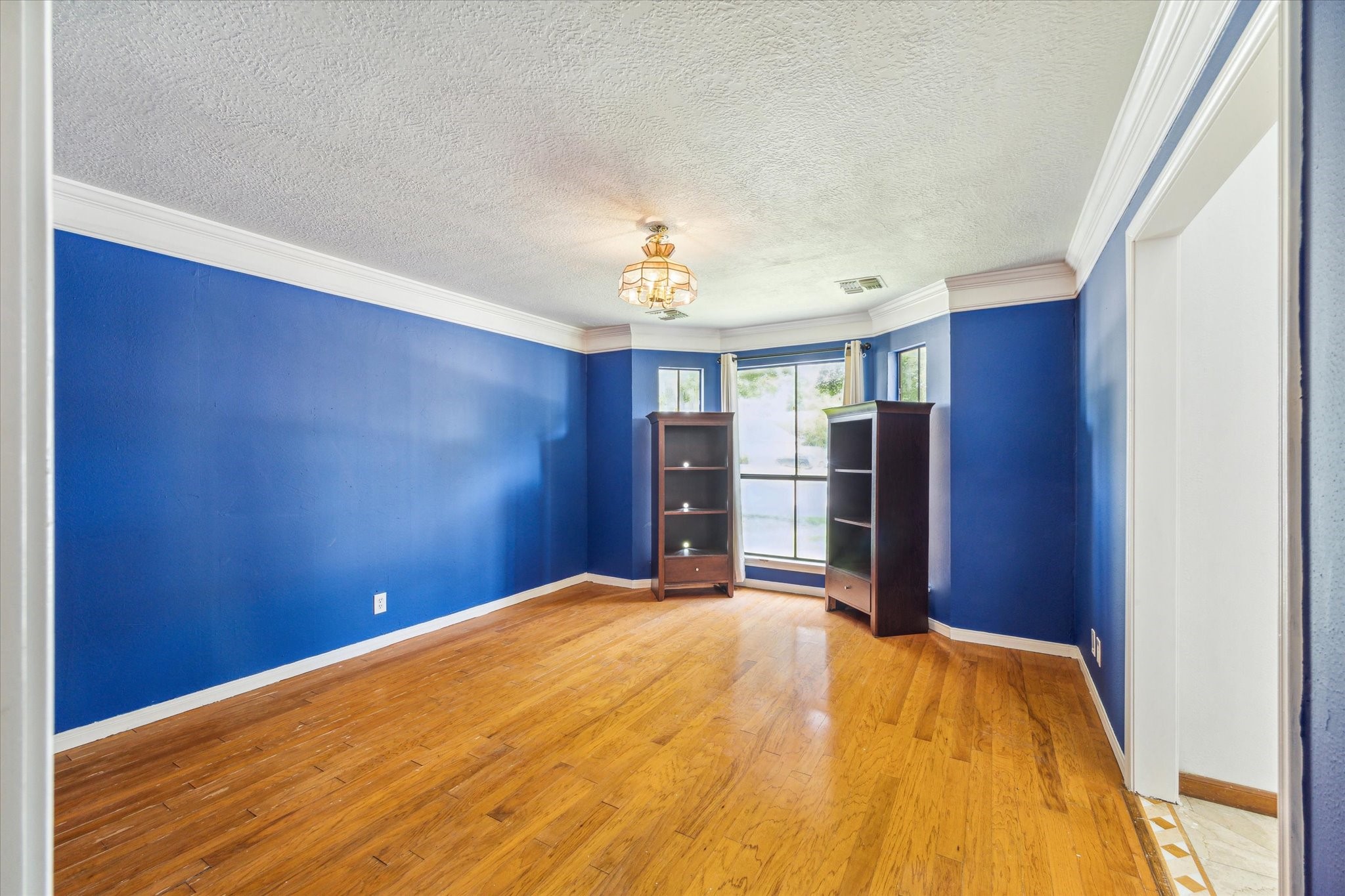 2739 Blue Glen Lane Property Photo 5