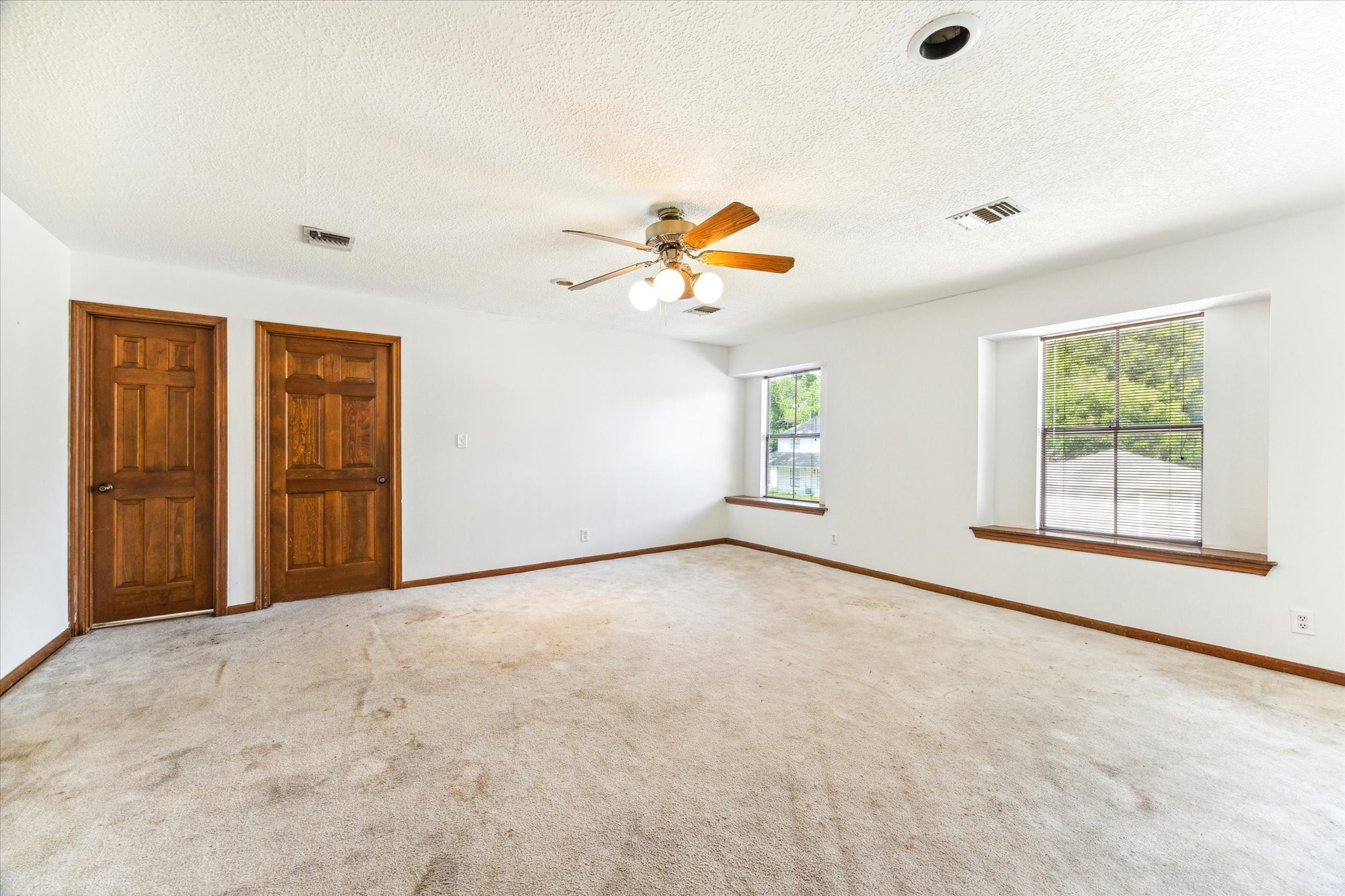 2739 Blue Glen Lane Property Photo 18