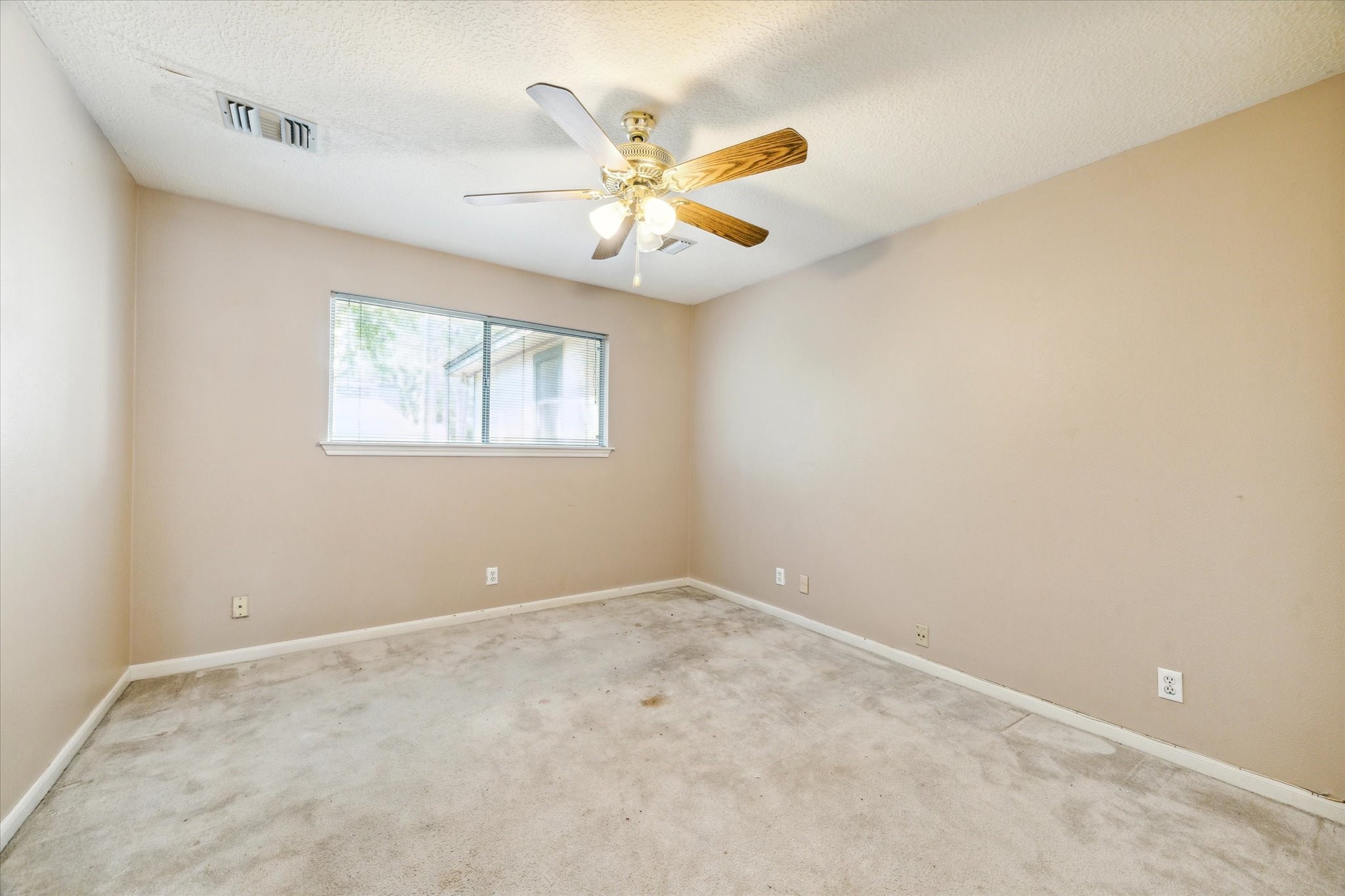 2739 Blue Glen Lane Property Photo 24