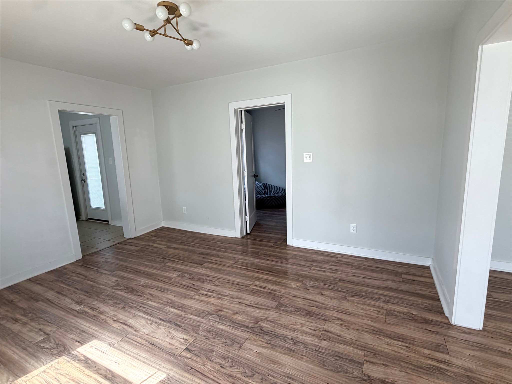 1126 Ryon St A Property Photo 7